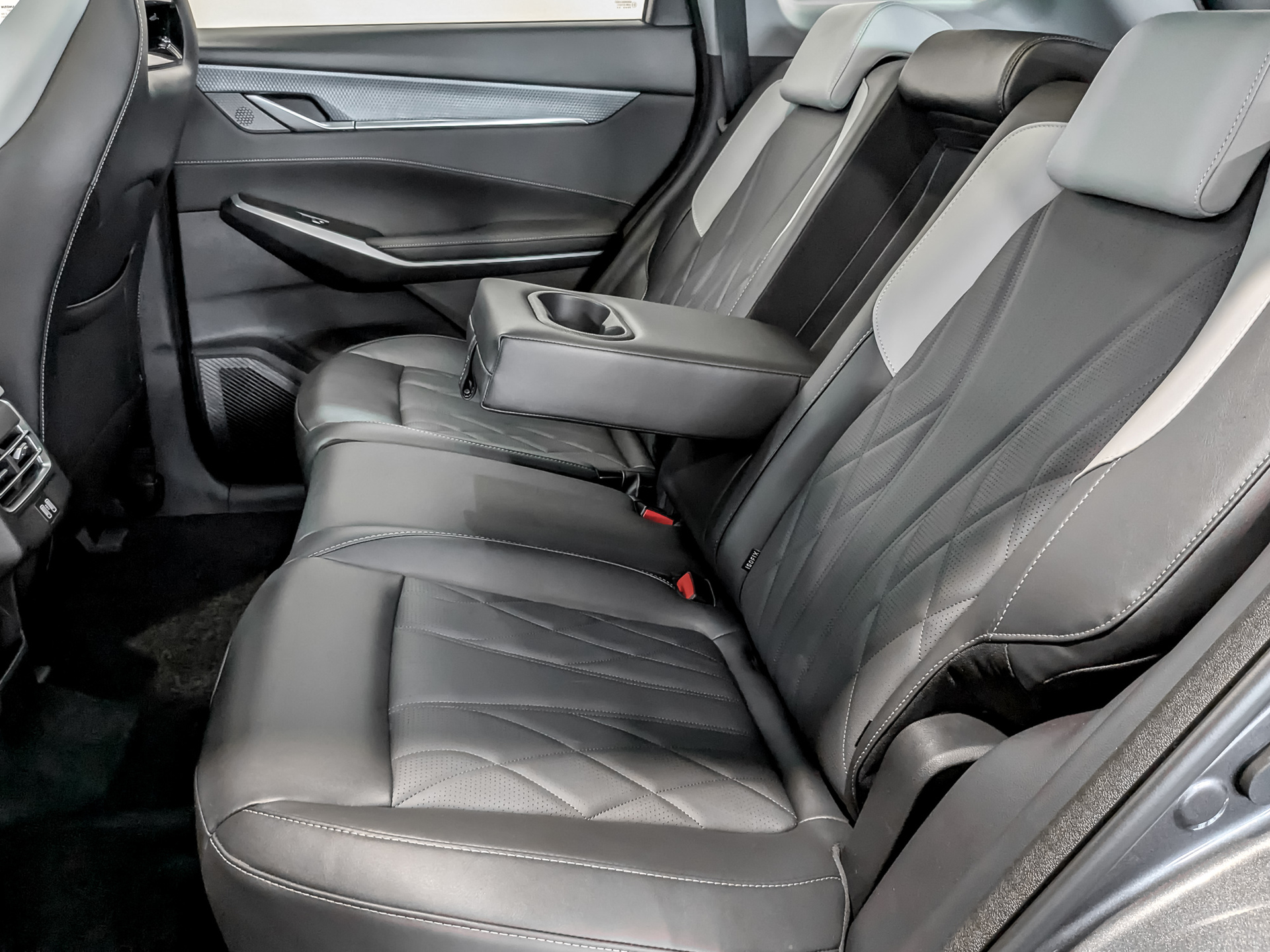 Фото Changan CS75 Plus III Tech 2.0T/226 8AT Передний привод