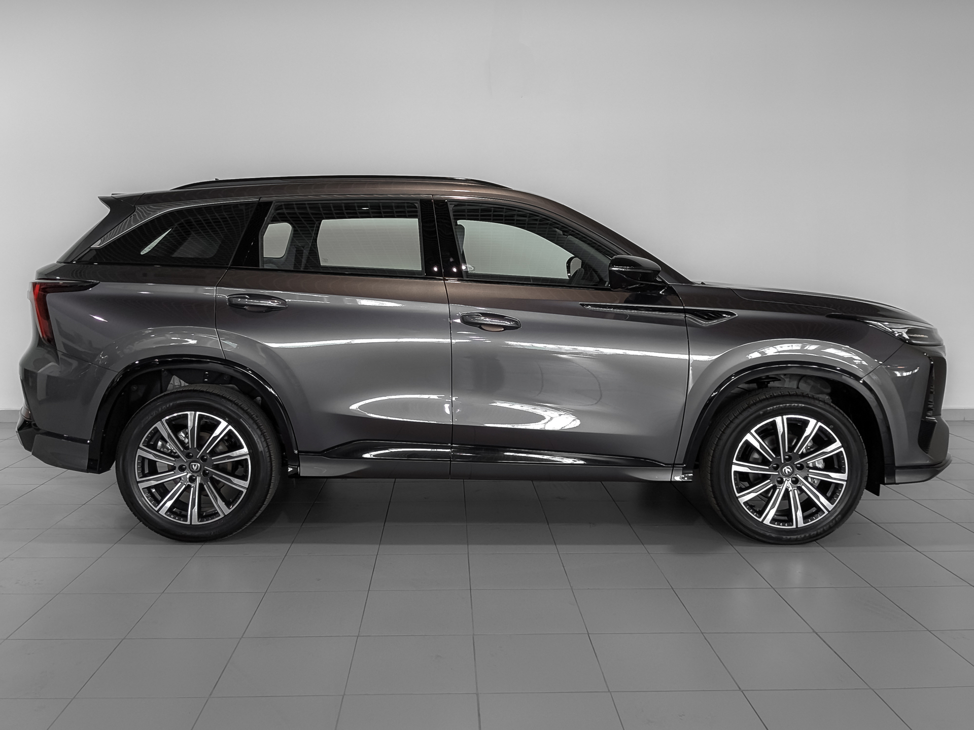 Фото Changan CS75 Plus III Tech 2.0T/226 8AT Передний привод