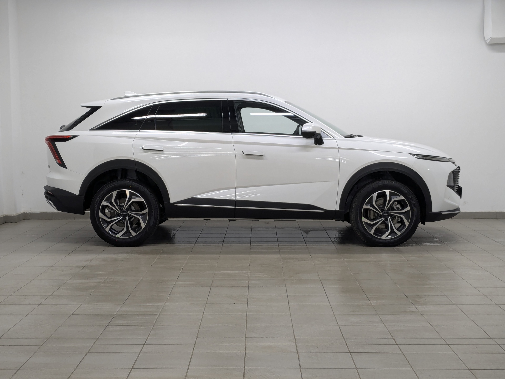 Фото Haval F7 Техно + 2.0T/192 7RT 4WD