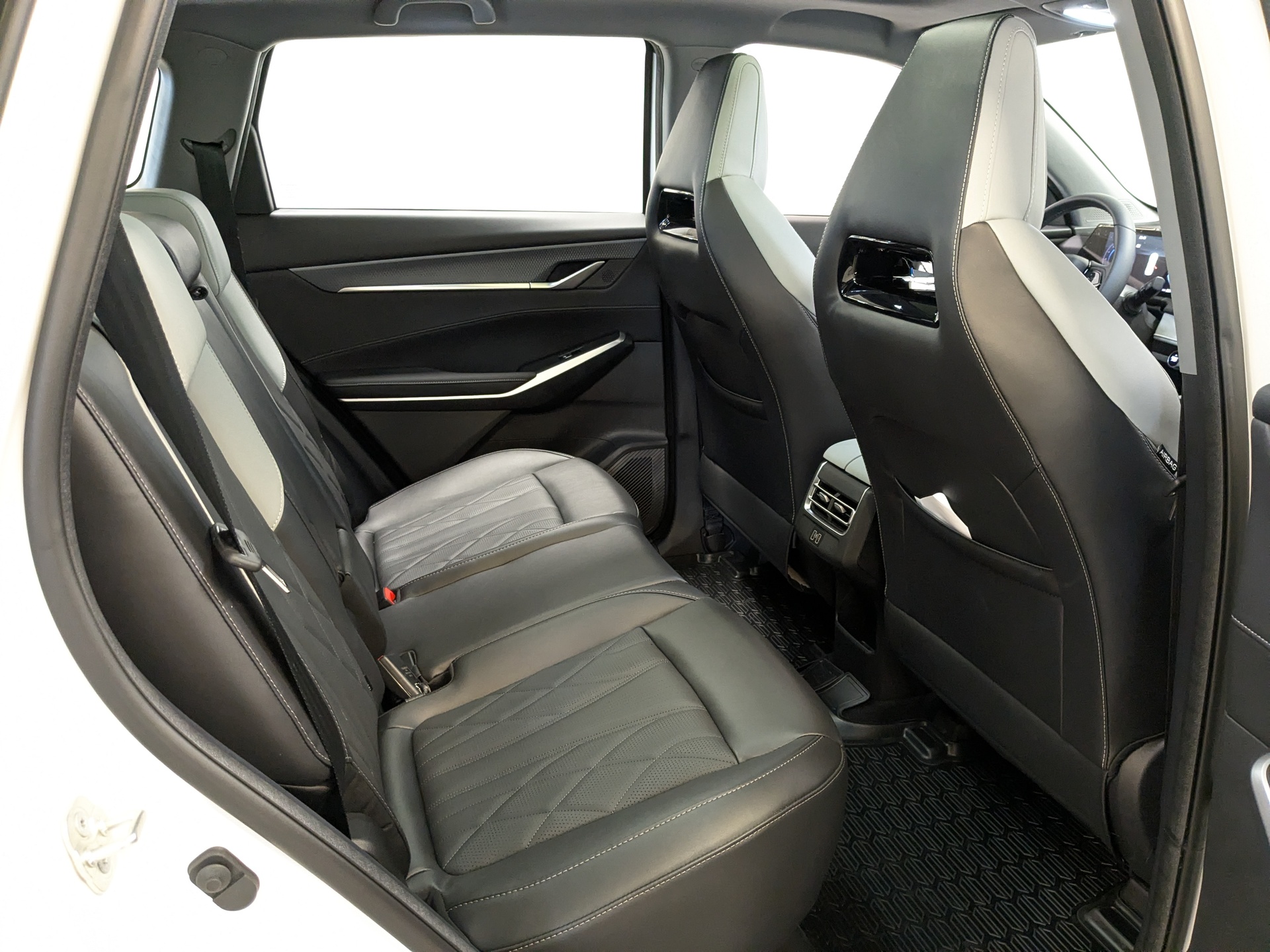 Фото Changan CS75 Plus III Техно 2.0T/233 8AT Передний привод