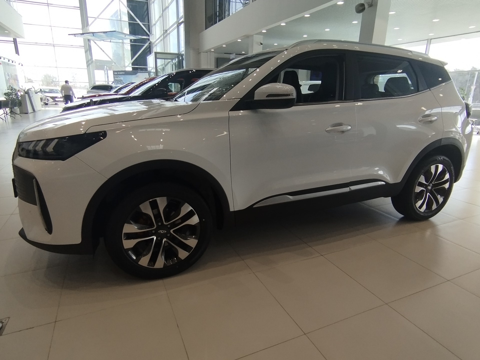 Фото Chery Tiggo 4 FL Ultra 1.5T/147 6RT 5W