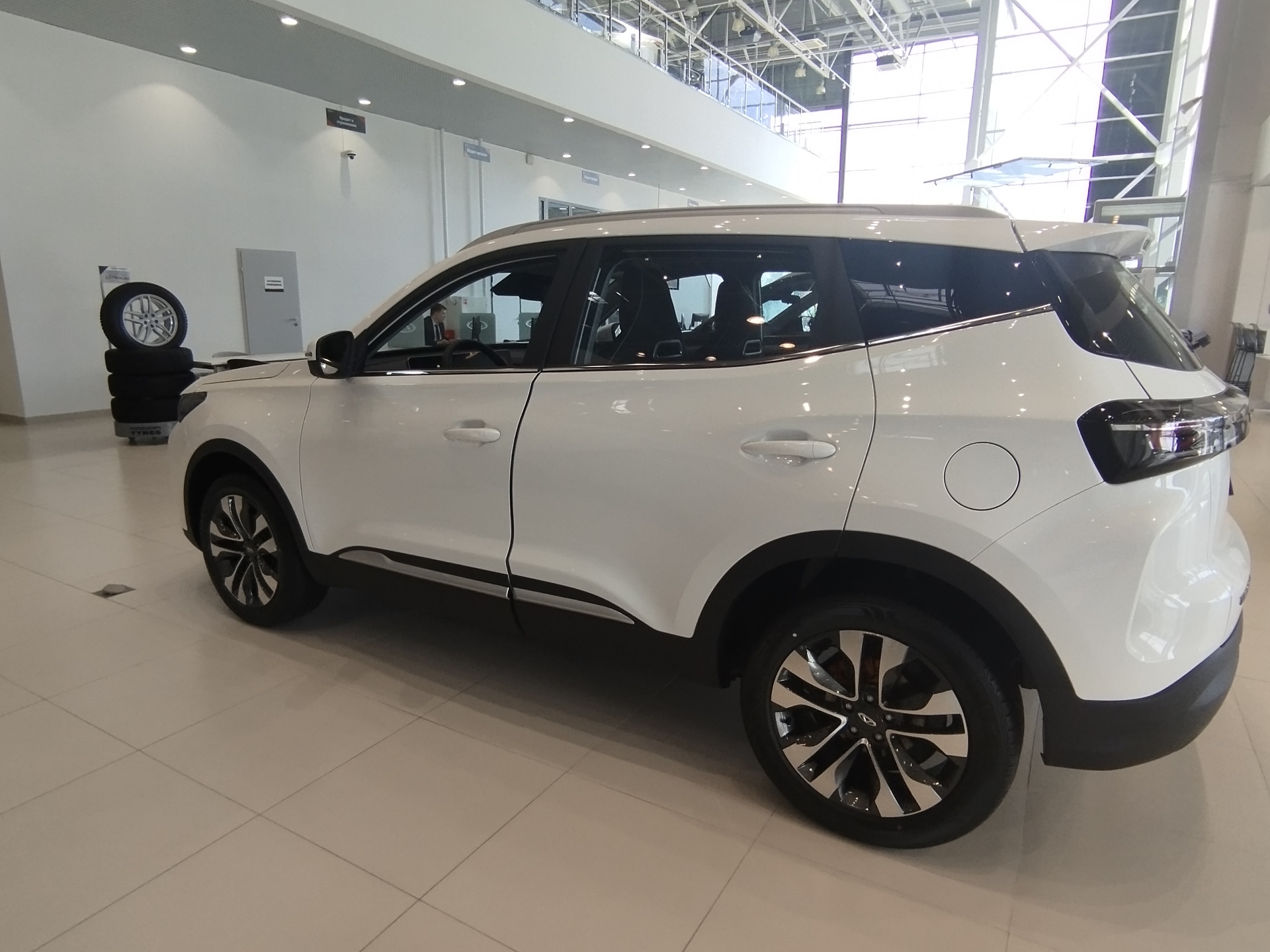 Фото Chery Tiggo 4 FL Ultra 1.5T/147 6RT 5W