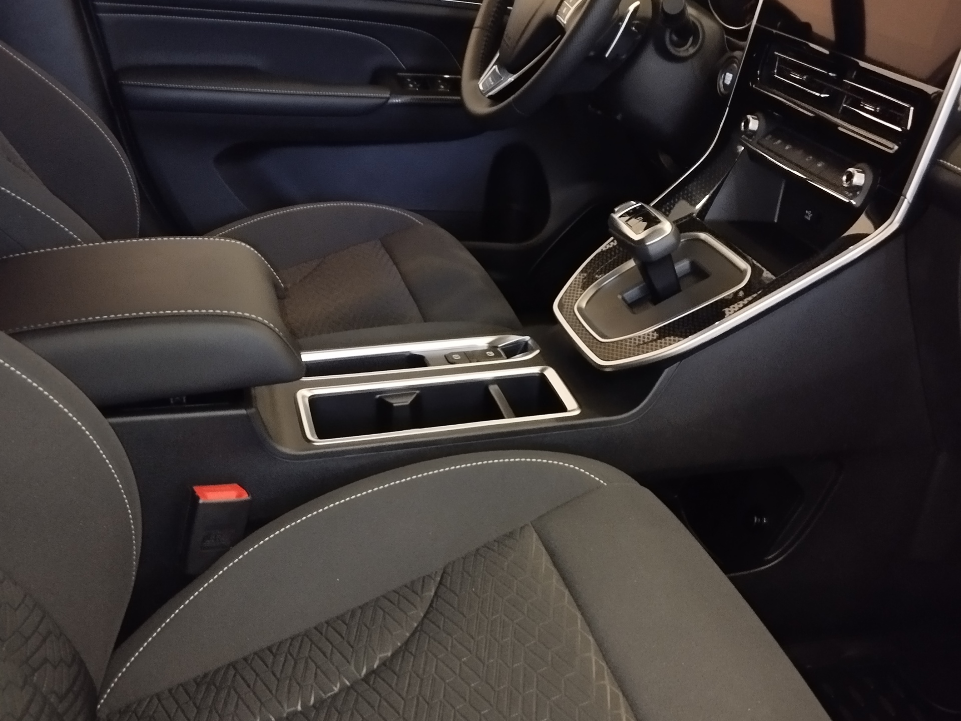 Фото Haval M6 Оптимум 1.5T/143 7RT 2WD