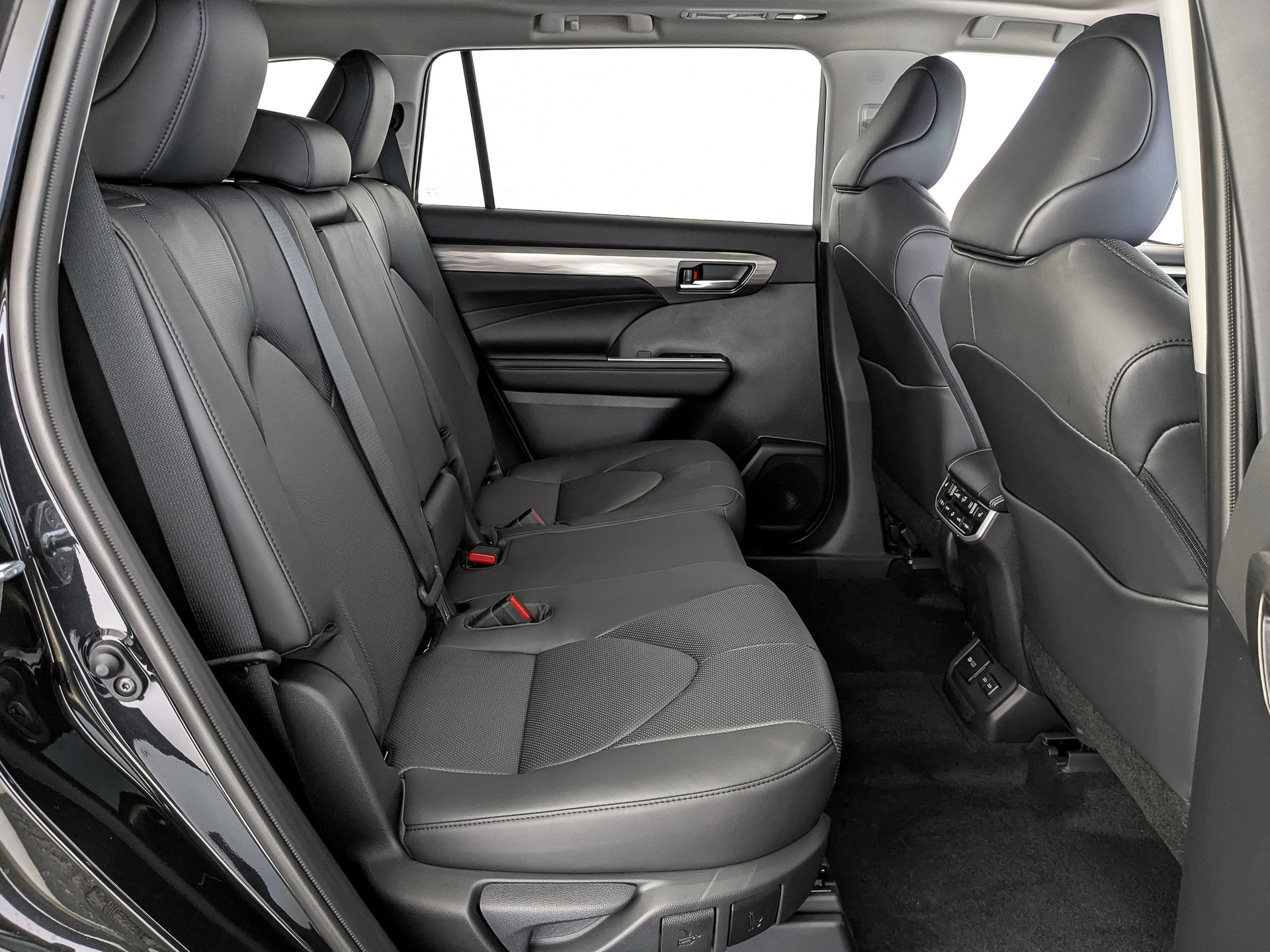 Фото Toyota Highlander Extreme 7 Seats 2.0T/248 4WD