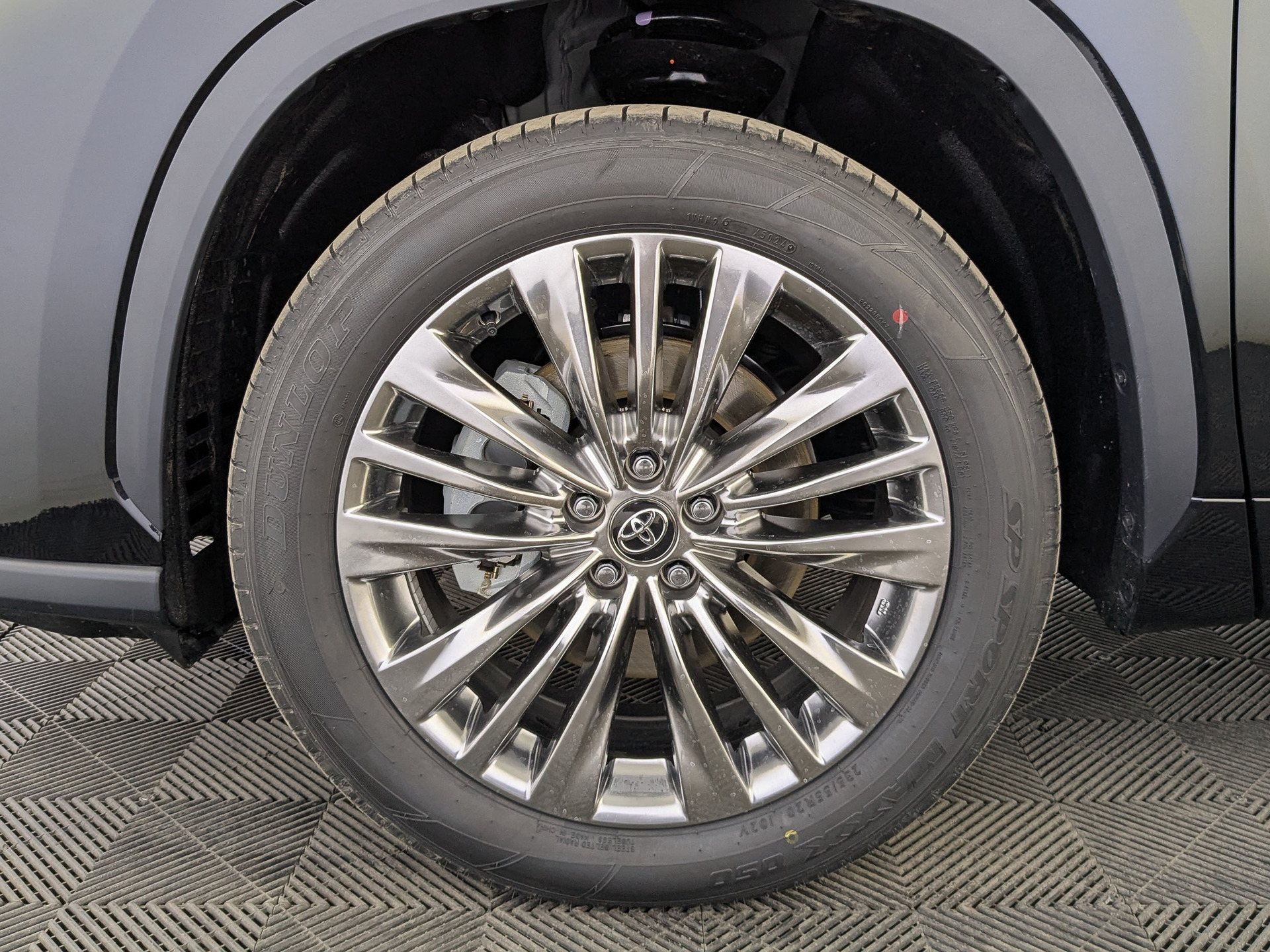 Фото Toyota Highlander Extreme 7 Seats 2.0T/248 4WD