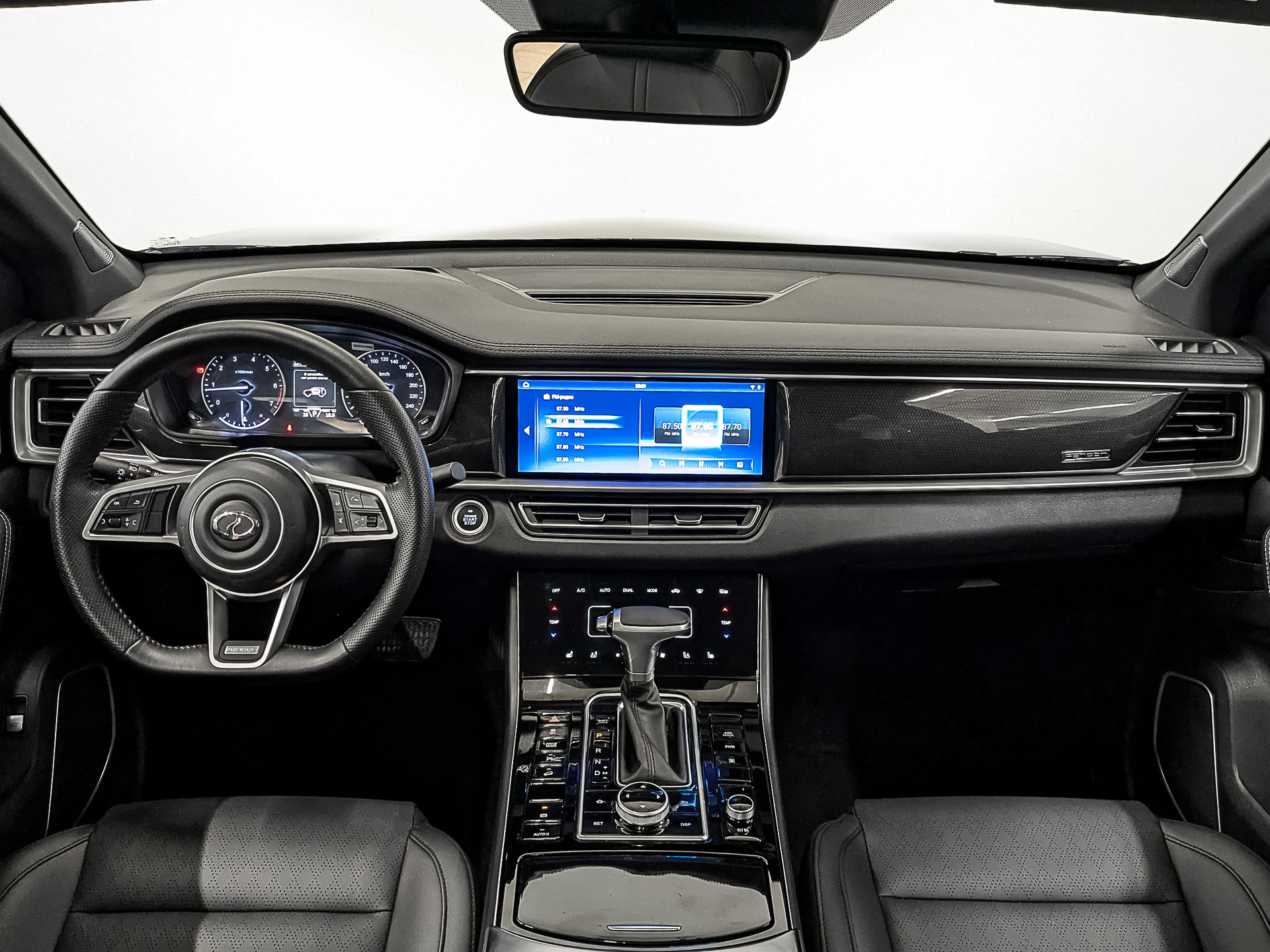 Фото DongFeng DFSK Fengon ix7 Luxury 2.0T/220 6AT 4WD