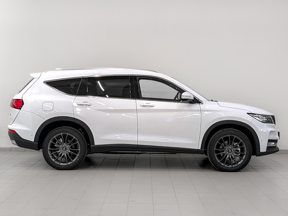 DongFeng DFSK Fengon ix7 Luxury 2.0T/220 6AT 4WD