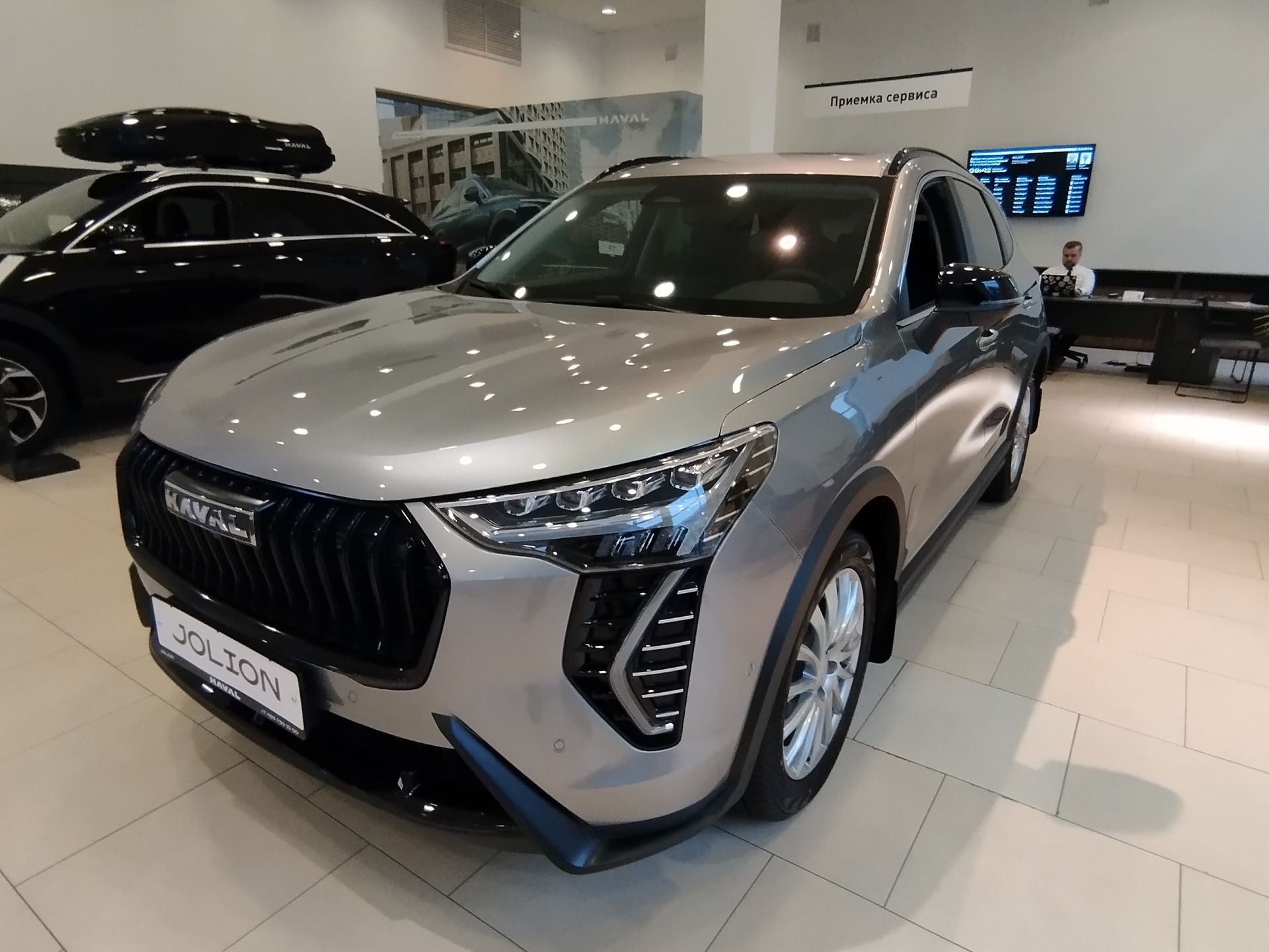 Фото Haval Jolion Tech+ 1.5T/150 7RT 4WD