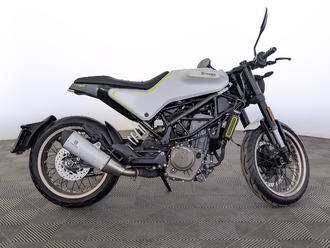 Husqvarna Svartpilen 401