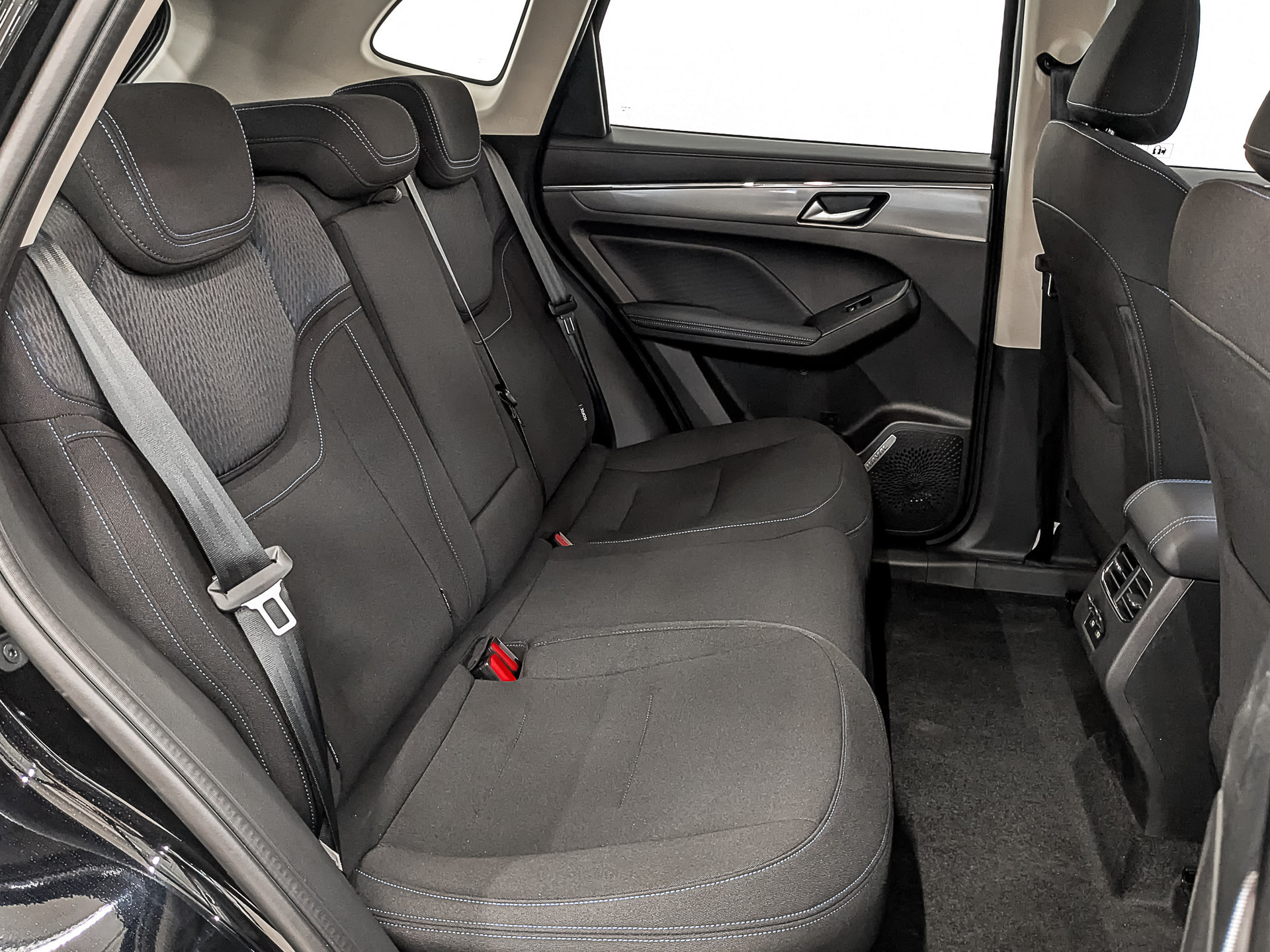 Фото Haval Jolion Оптимум 1.5T/143 7RT 2WD