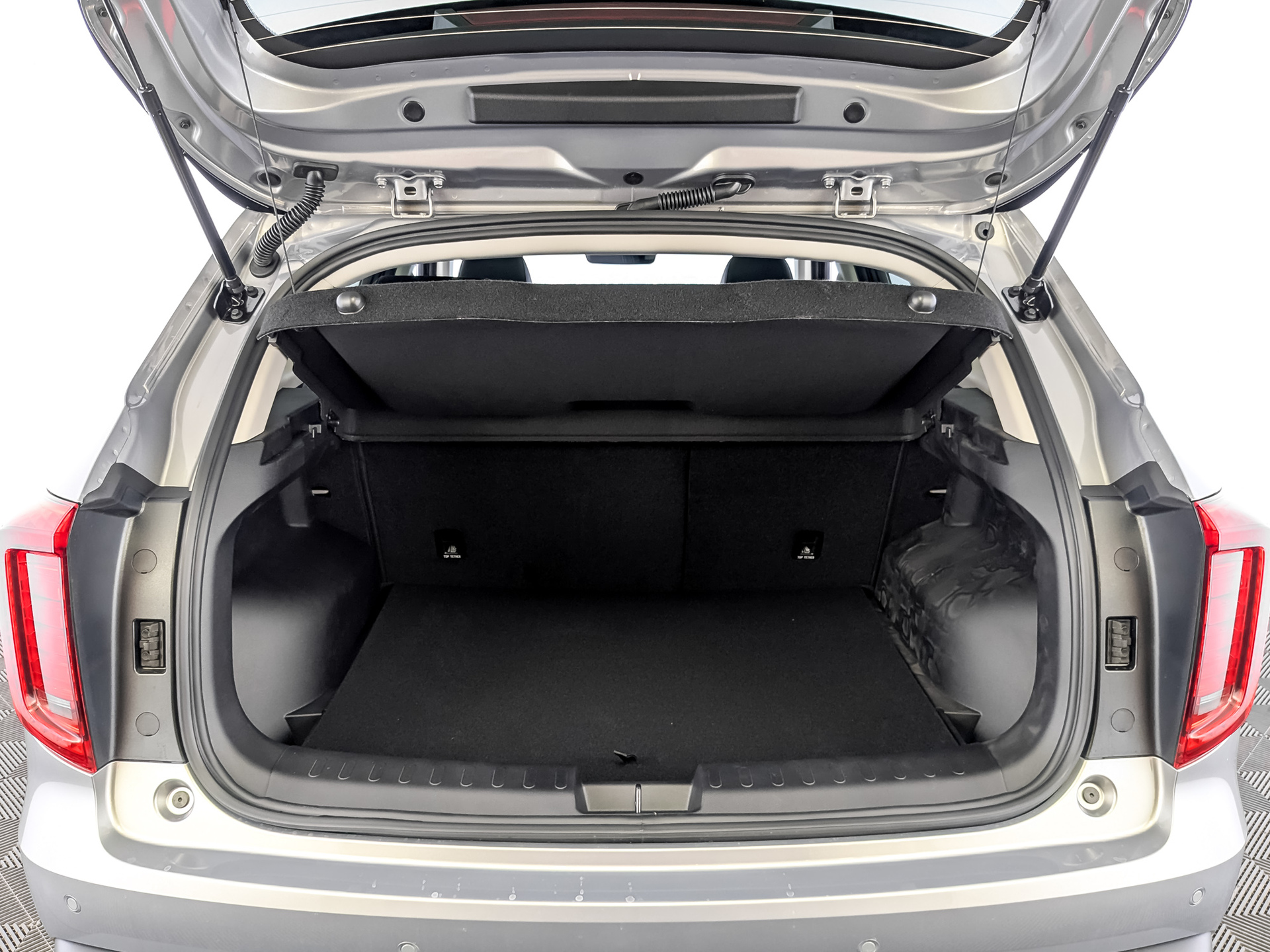 Фото Haval Jolion Tech+ 1.5T/150 7RT 4WD