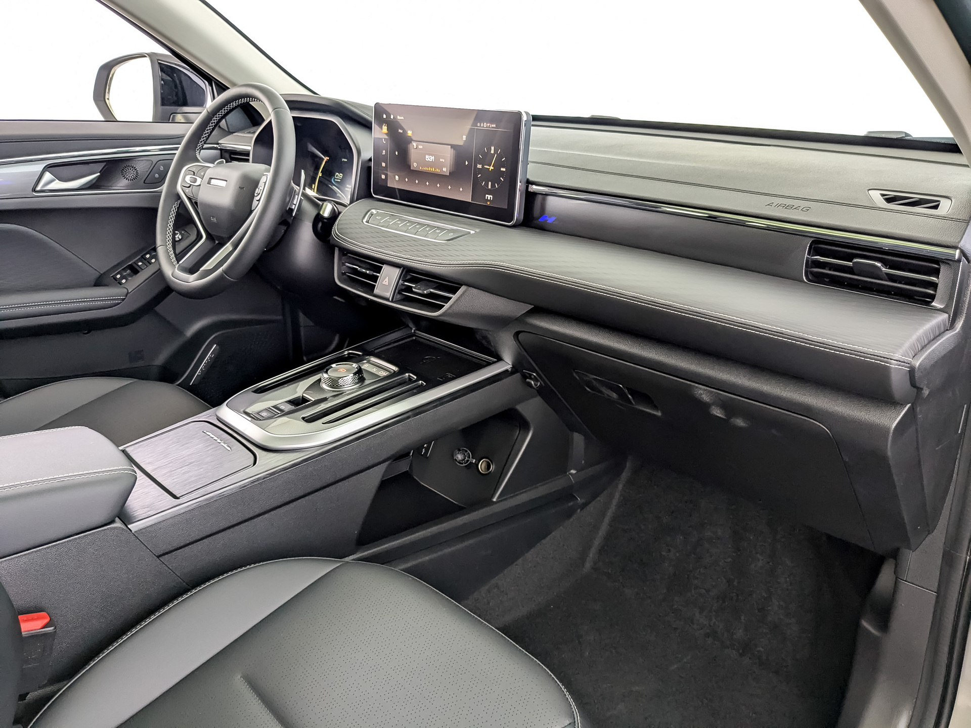 Фото Haval Jolion Tech+ 1.5T/150 7RT 4WD