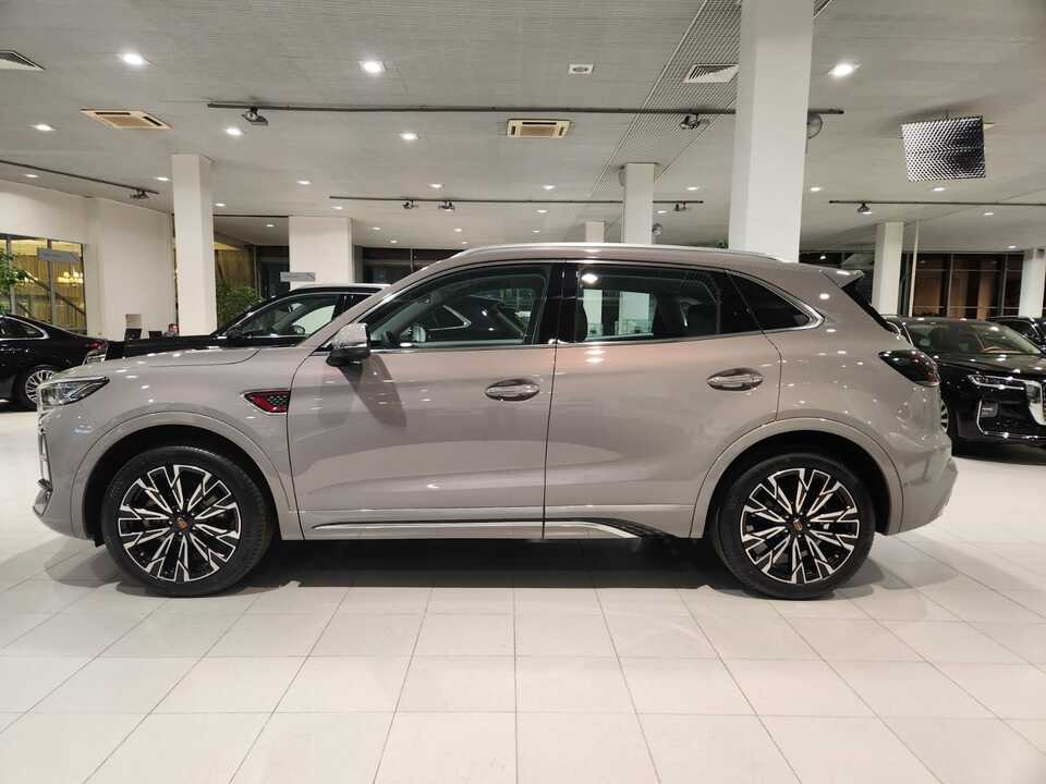 Hongqi HS5 FL Comfort 2.0T/245 8AT 4WD