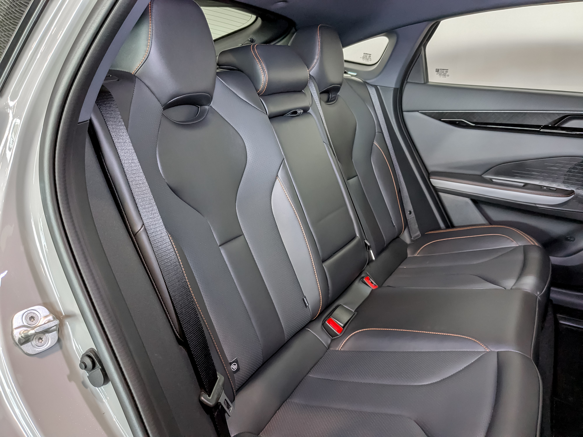 Фото Changan UNI-V Техно 1.5T/181 7RT 5L