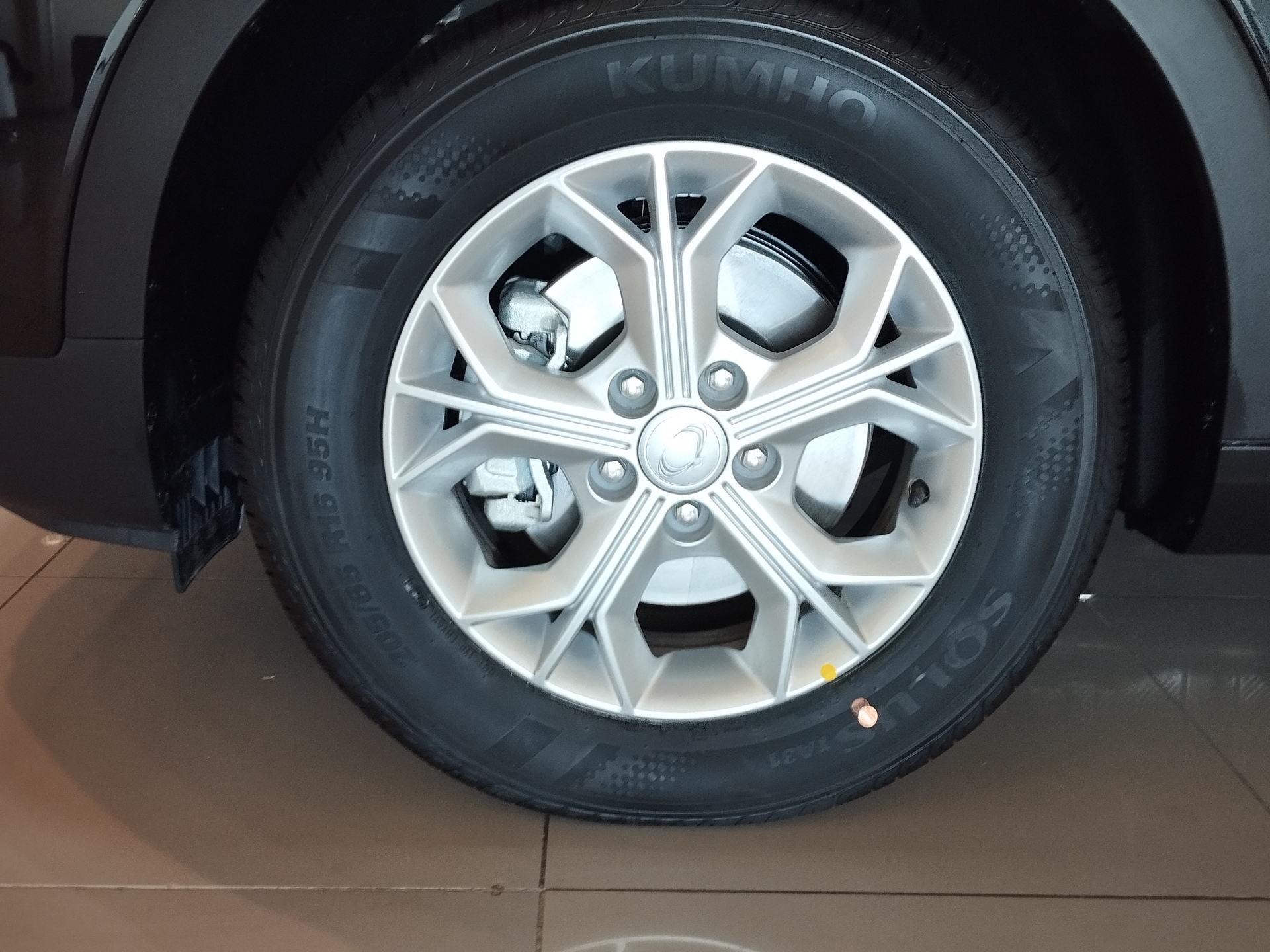 Фото KGM Tivoli Icon 1.5T/163 6AT 2WD