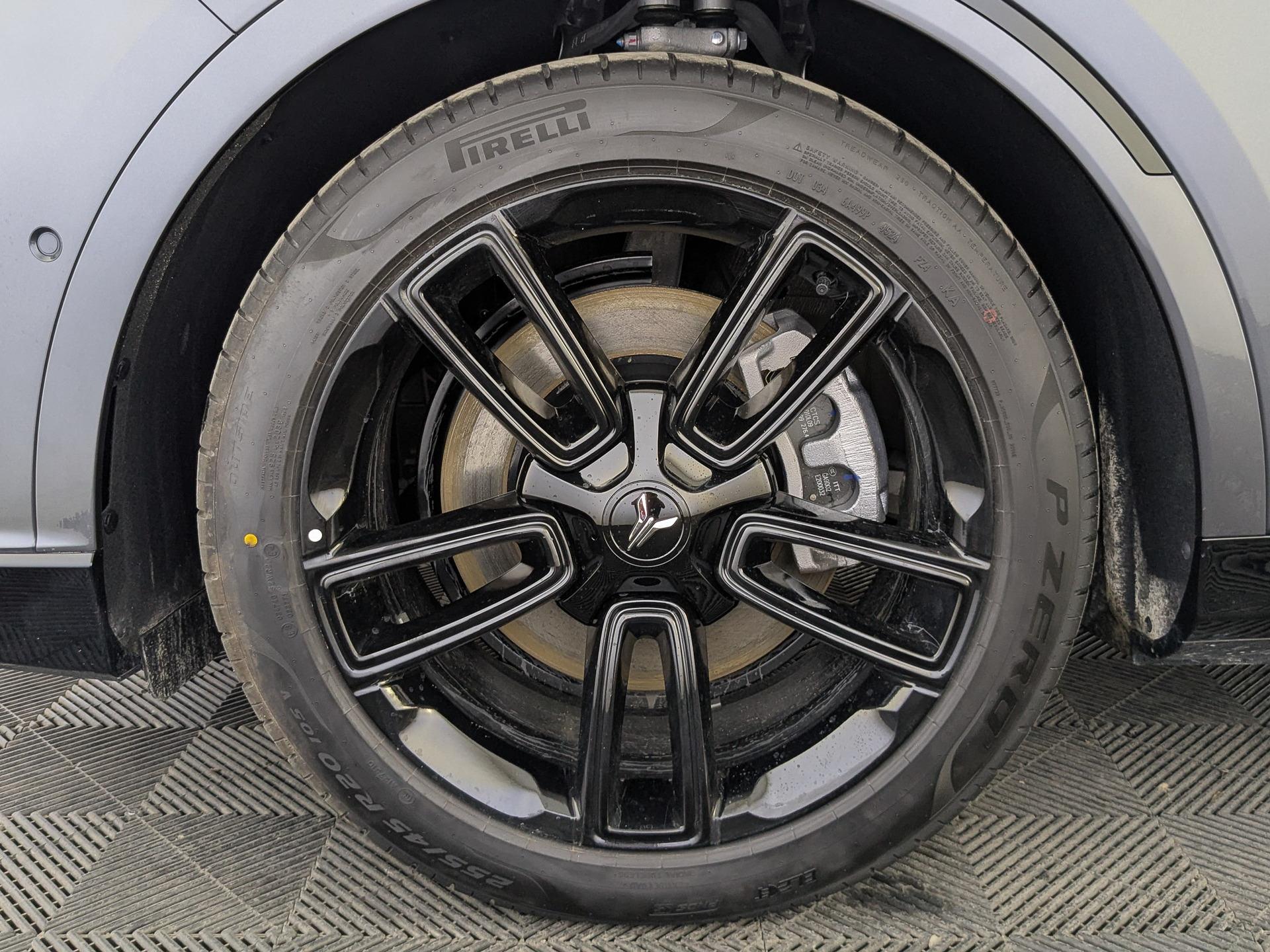 Фото Voyah Free FL EVR Sport Edition 1.5ELH/204 39.2кВт 4WD