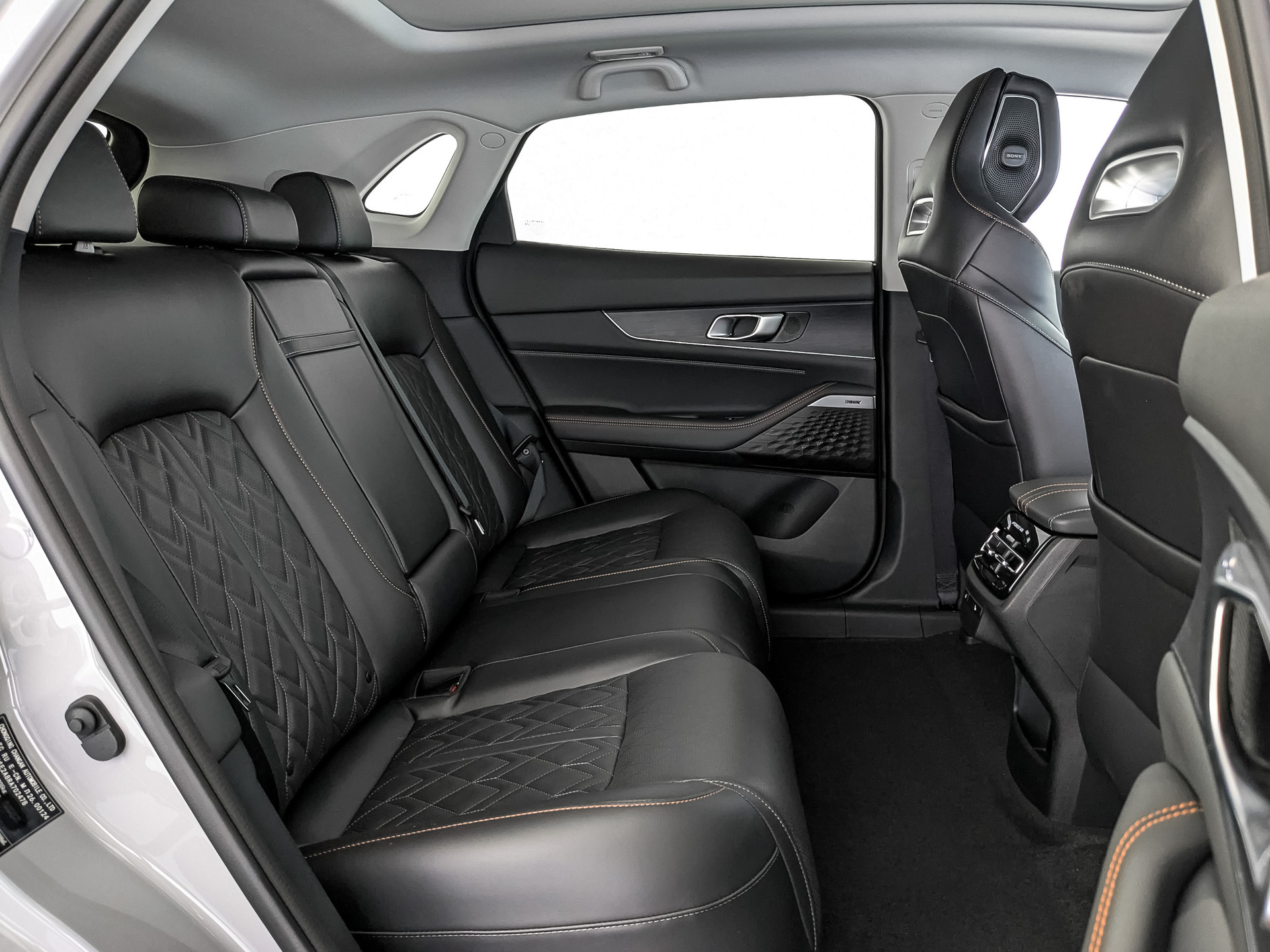 Фото Changan UNI-K Tech 2.0T/226 8AT 4WD