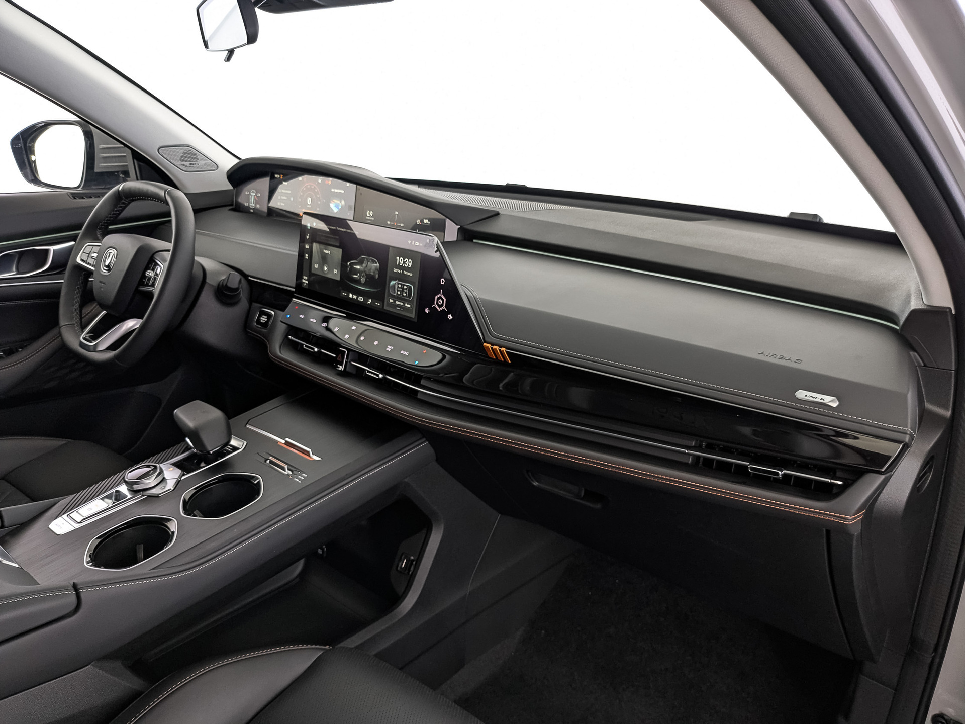 Фото Changan UNI-K Tech 2.0T/226 8AT 4WD