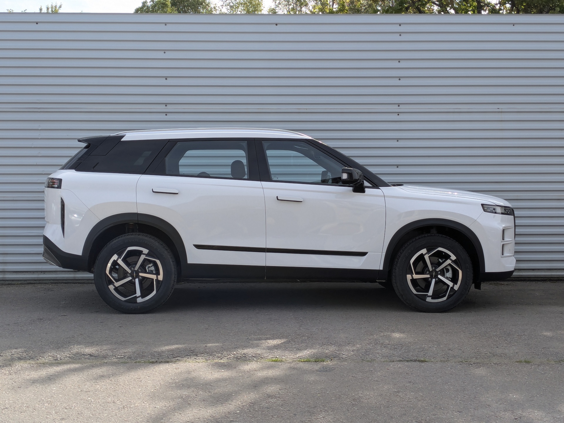 Фото JAECOO J7 Комфорт LP 1.6T/150 7RT 2WD