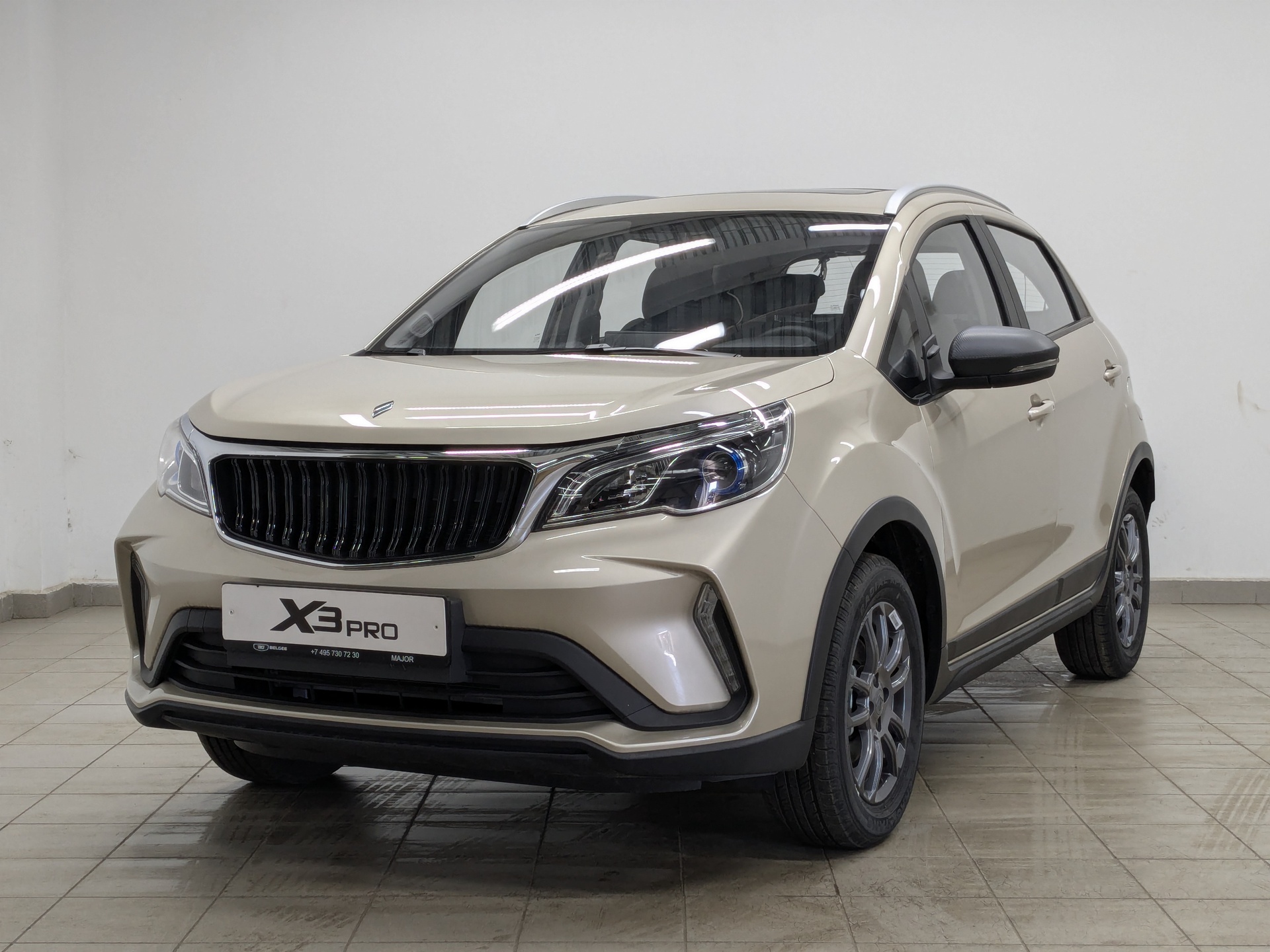 Фото Livan X3 Pro Luxury 1.5L/103 CVT 5D