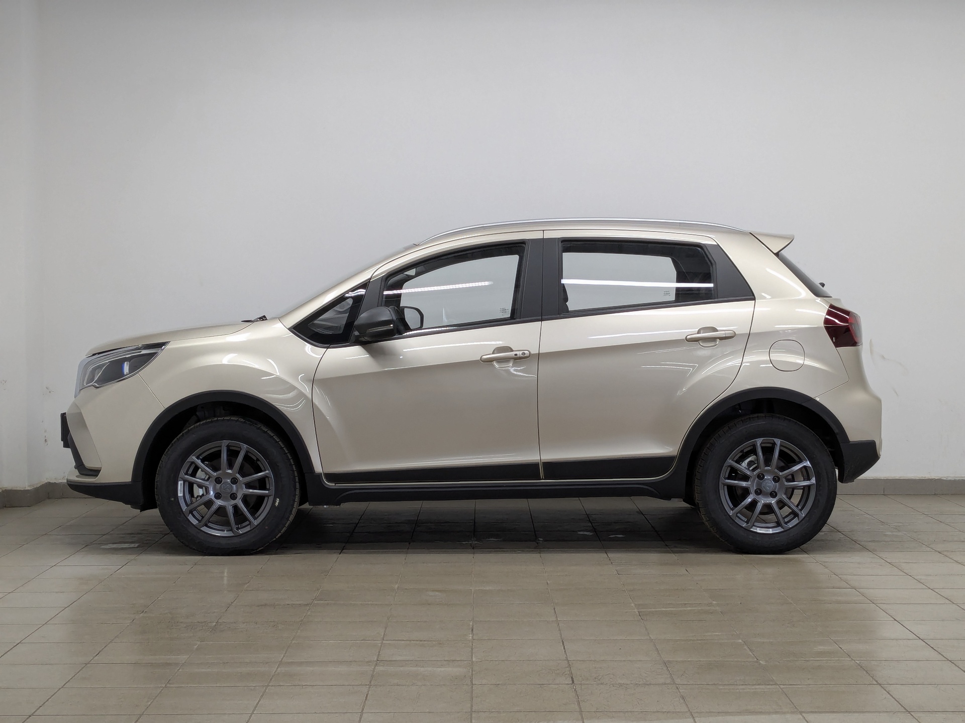 Фото Livan X3 Pro Luxury 1.5L/103 CVT 5D