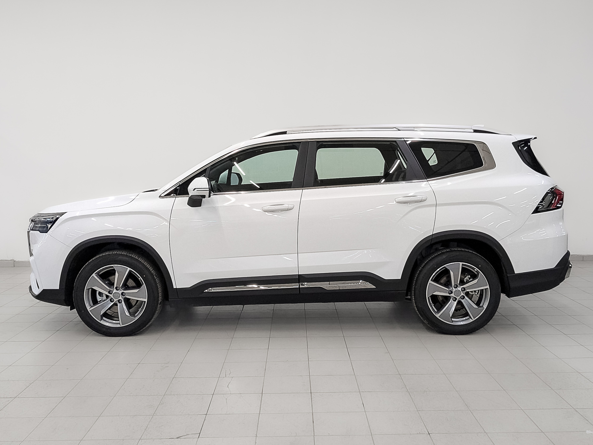 Фото Geely Okavango Flagship 2.0T/200 7RT 2WD