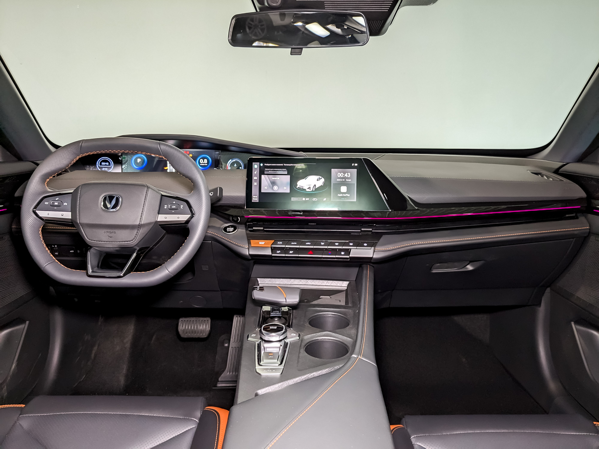 Фото Changan UNI-V Техно 1.5T/181 7RT 5L