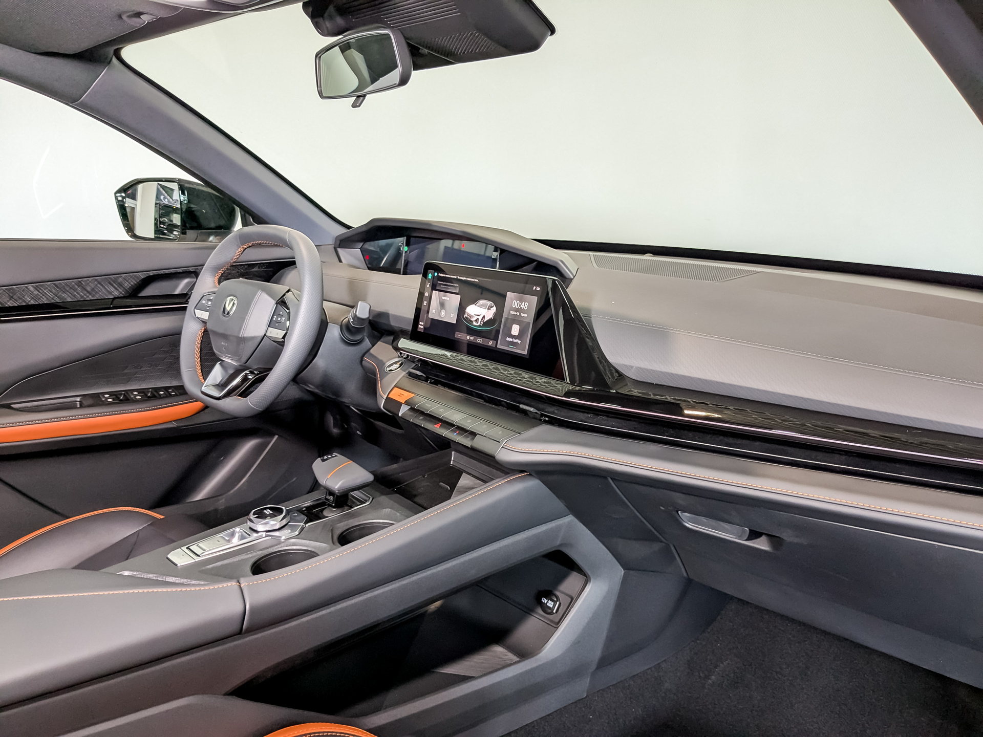 Фото Changan UNI-V Техно 1.5T/181 7RT 5L