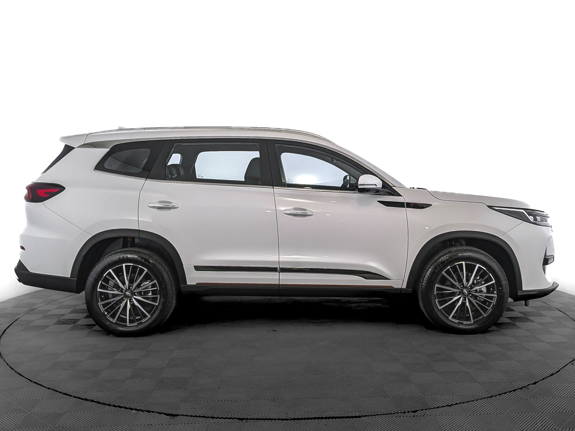 Фото Lada X-Cross 8 Универсал Драйв 1.6T/150 7РТ 4WD
