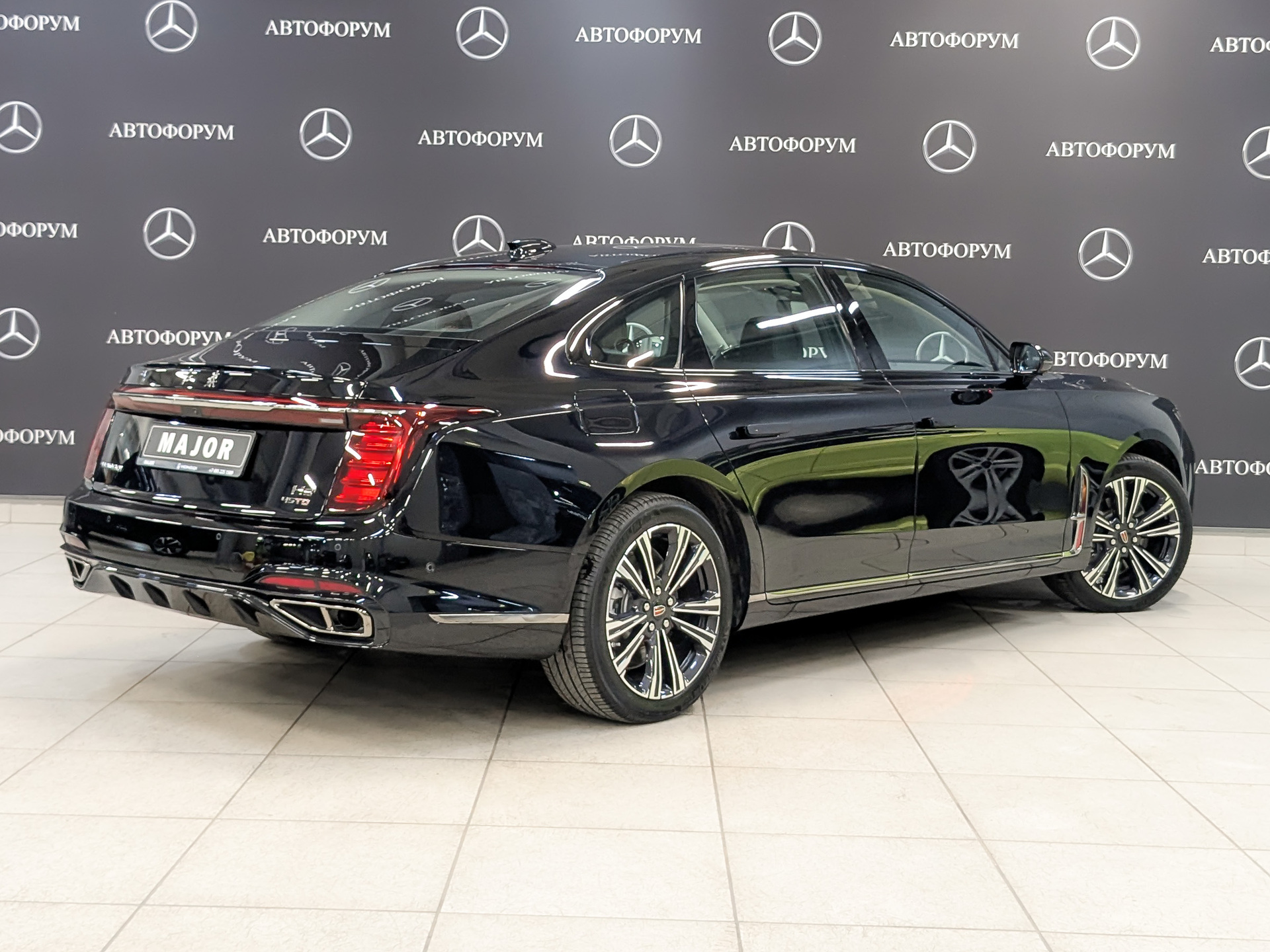 Фото Hongqi H9 FL Deluxe 2.0T/245 7RT RWD