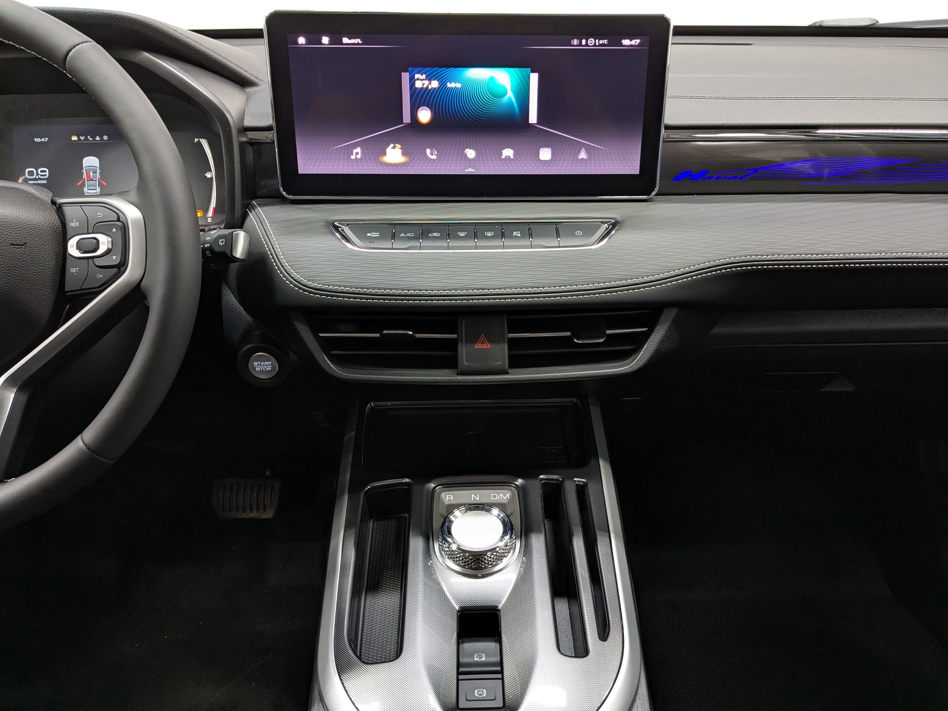 Фото Haval Jolion Премиум 1.5T/143 7RT 2WD