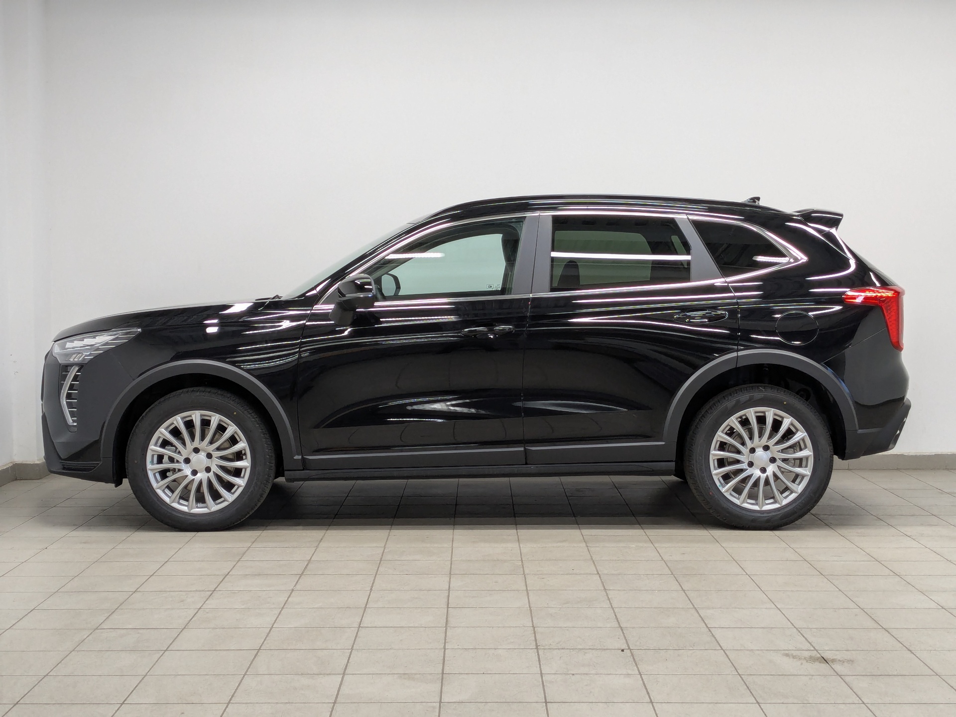 Фото Haval Jolion Премиум 1.5T/143 7RT 2WD