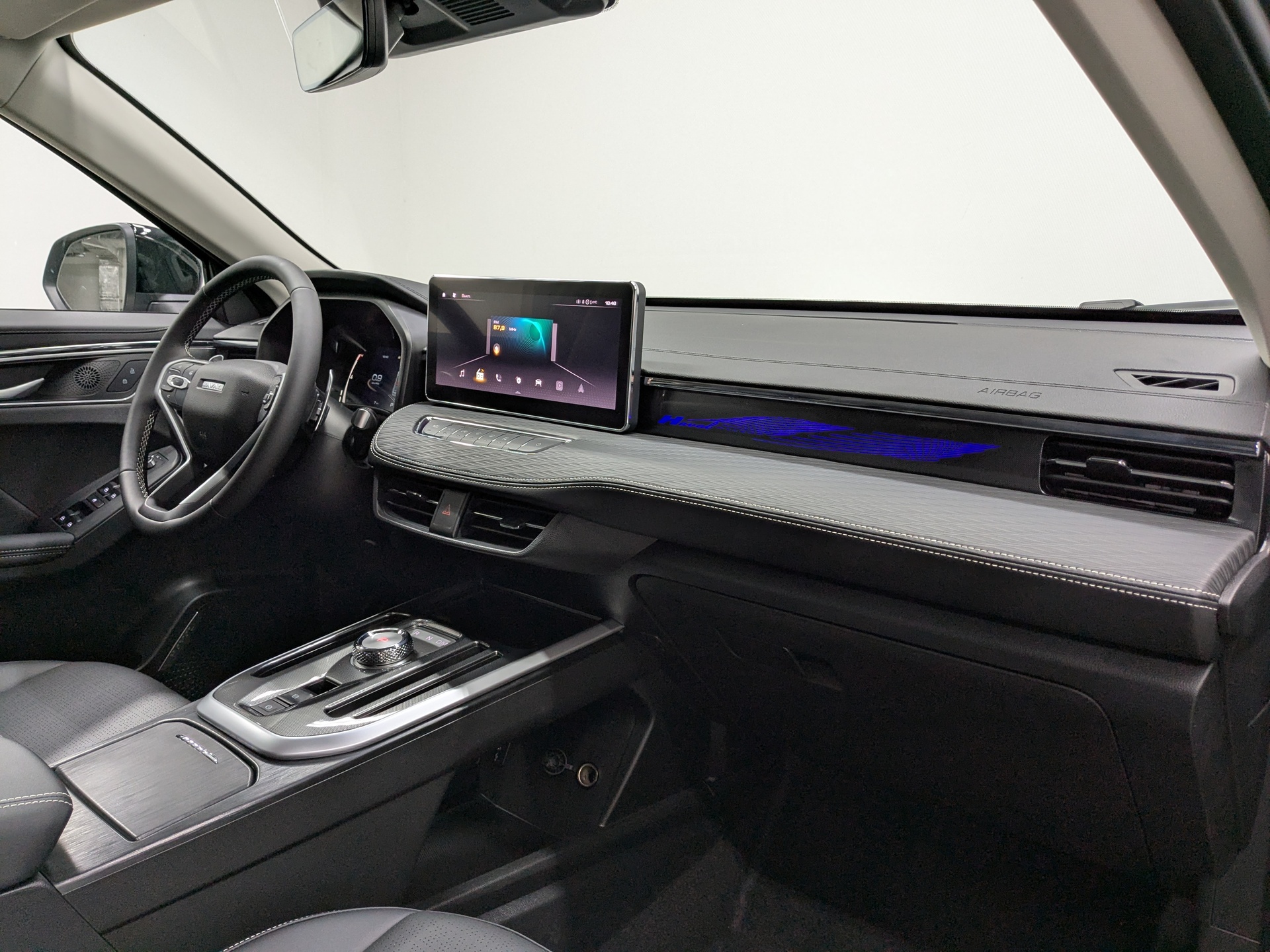 Фото Haval Jolion Премиум 1.5T/143 7RT 2WD