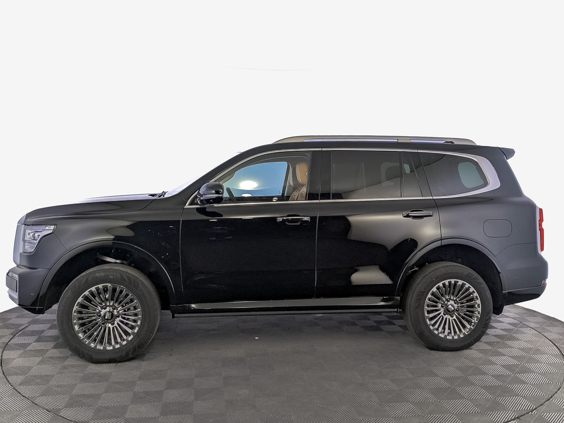 Фото Tank 500 Премиум (Premium) 3.0T/299 9AT 4WD