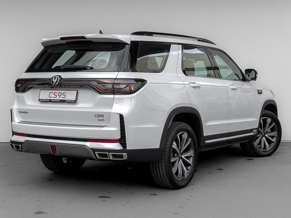 Changan CS95FL Техно 2.0T/226 8AT Полный привод