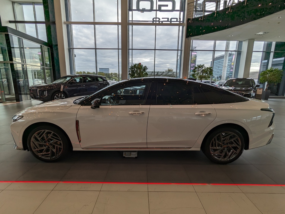 Hongqi H6 Dynamic 2.0T/245 8AT 5L
