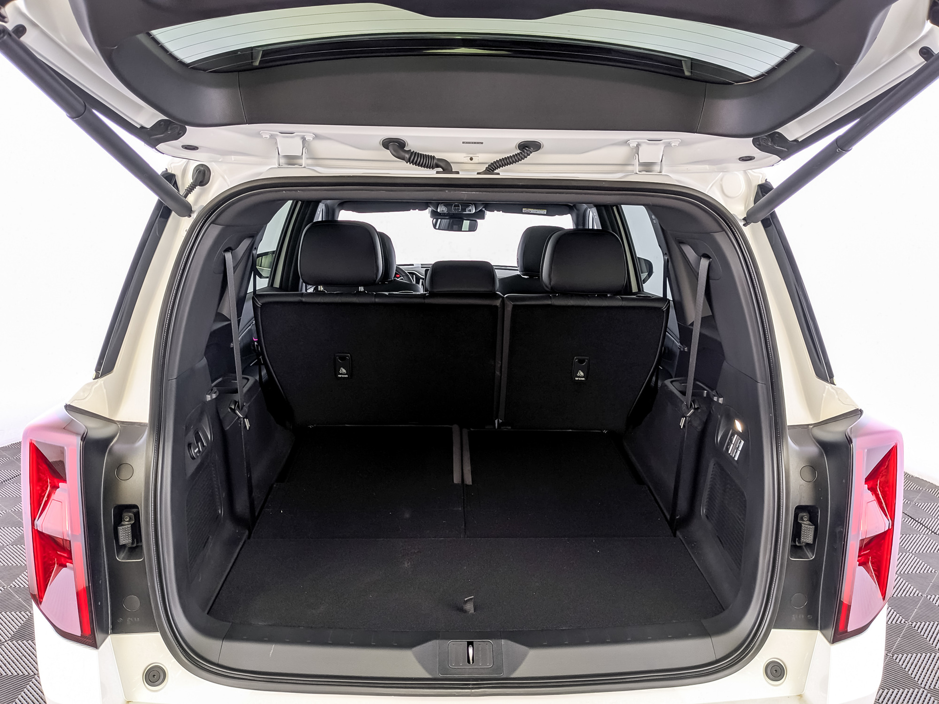 Фото GAC GS8 GX Premium 2.0T/231 8AT 4WD