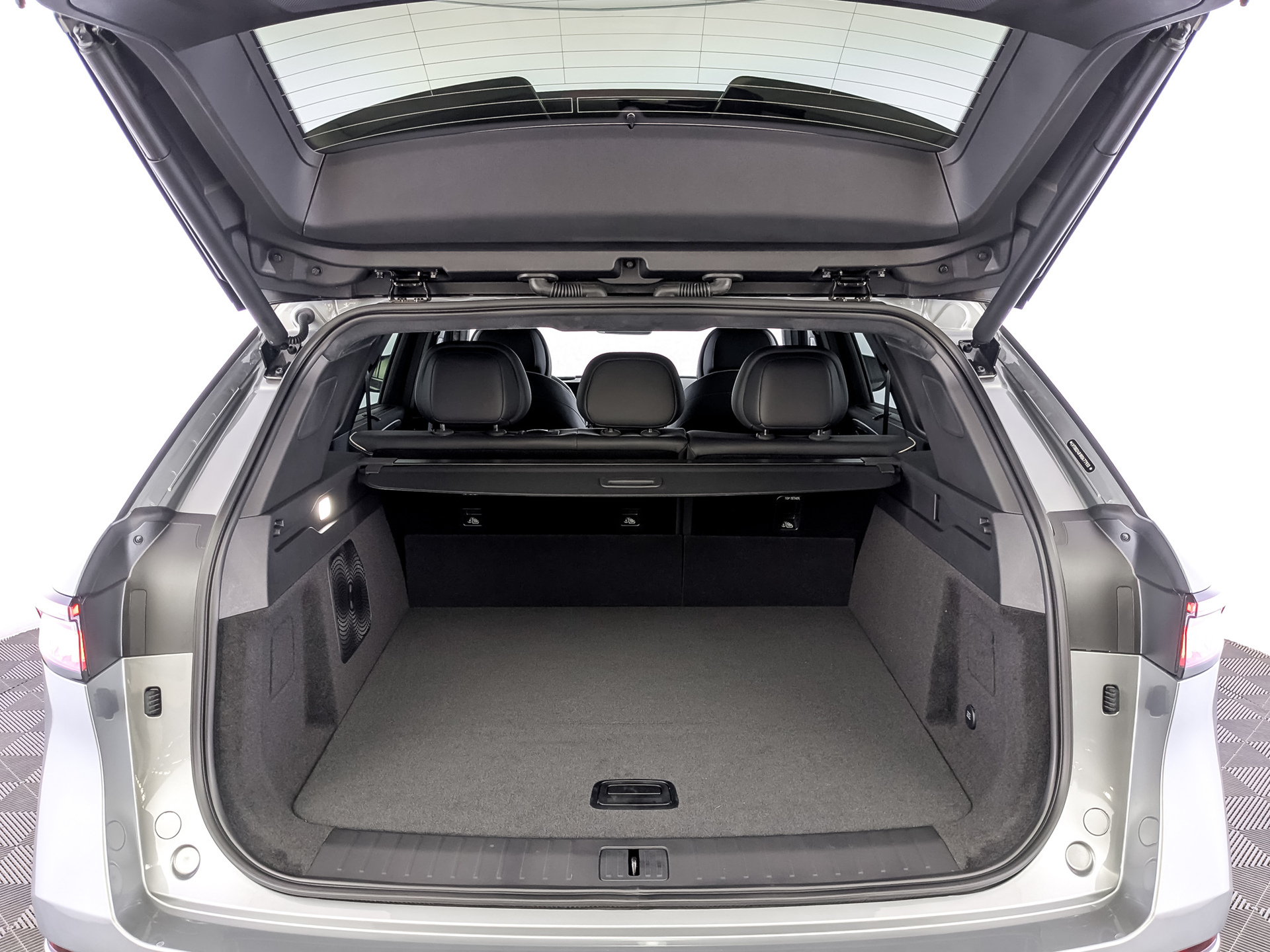Фото JAECOO J8 Престиж 2.0T/249 7RT 4WD