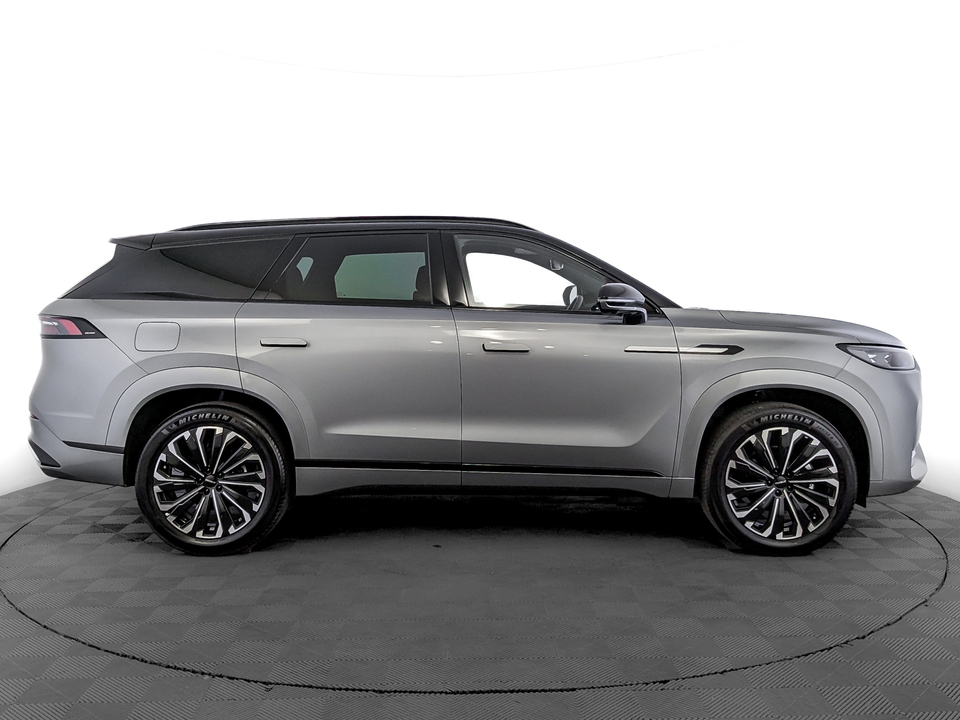 JAECOO J8 Престиж 2.0T/249 7RT 4WD