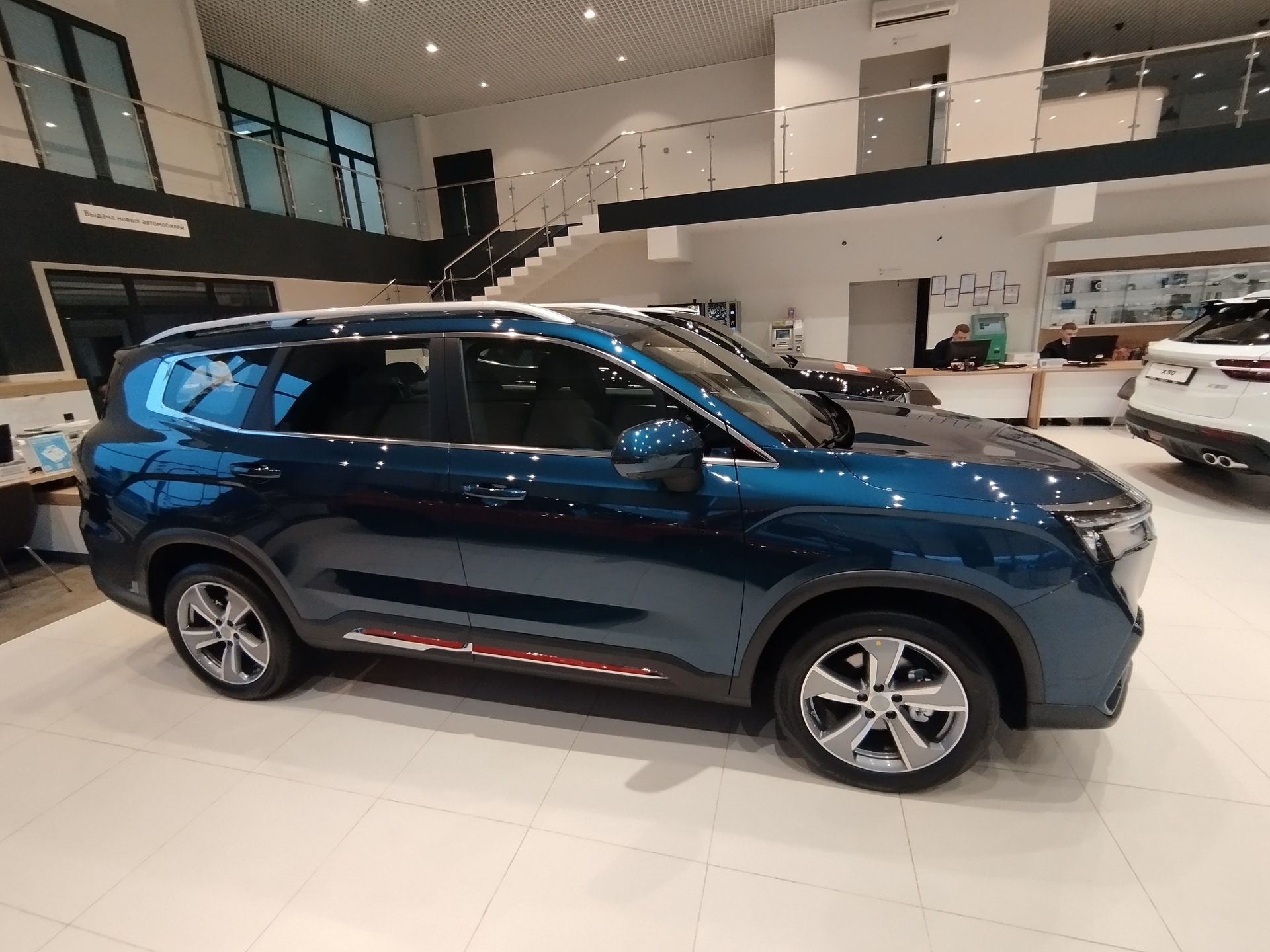 Фото Geely Okavango Flagship 2.0T/200 7RT 2WD