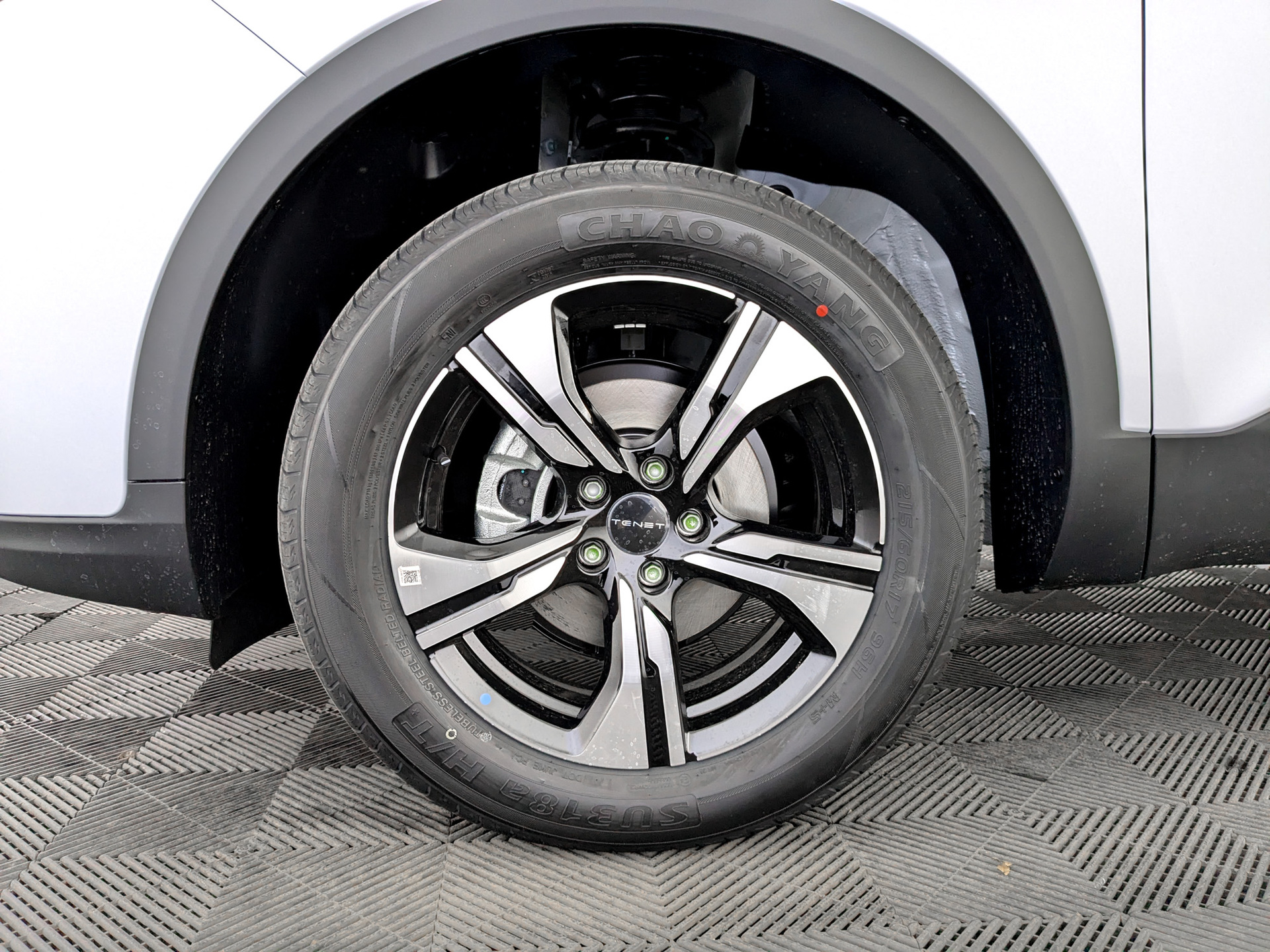 Фото Tenet T4 Prime 1.5T/147 6RT 2WD