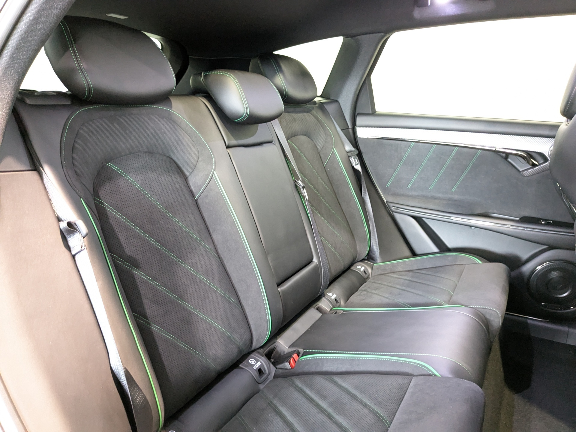 Фото Voyah Free FL EVR Sport Edition 1.5ELH/204 39.2кВт 4WD