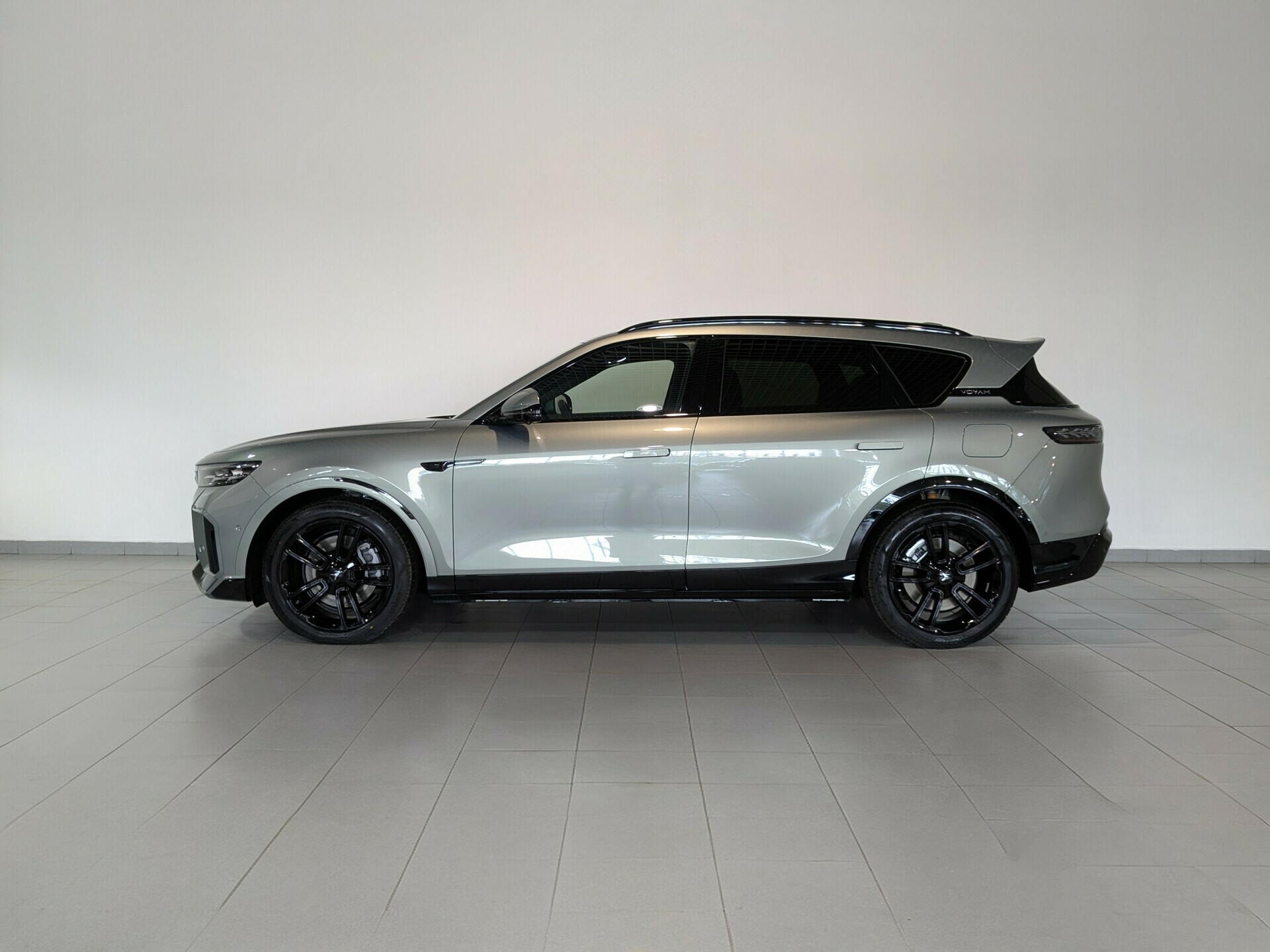 Фото Voyah Free FL EVR Sport Edition 1.5ELH/204 39.2кВт 4WD