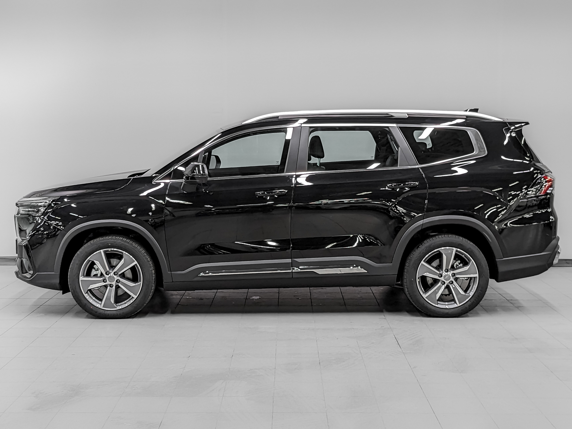 Фото Geely Okavango Flagship 2.0T/200 7RT 2WD
