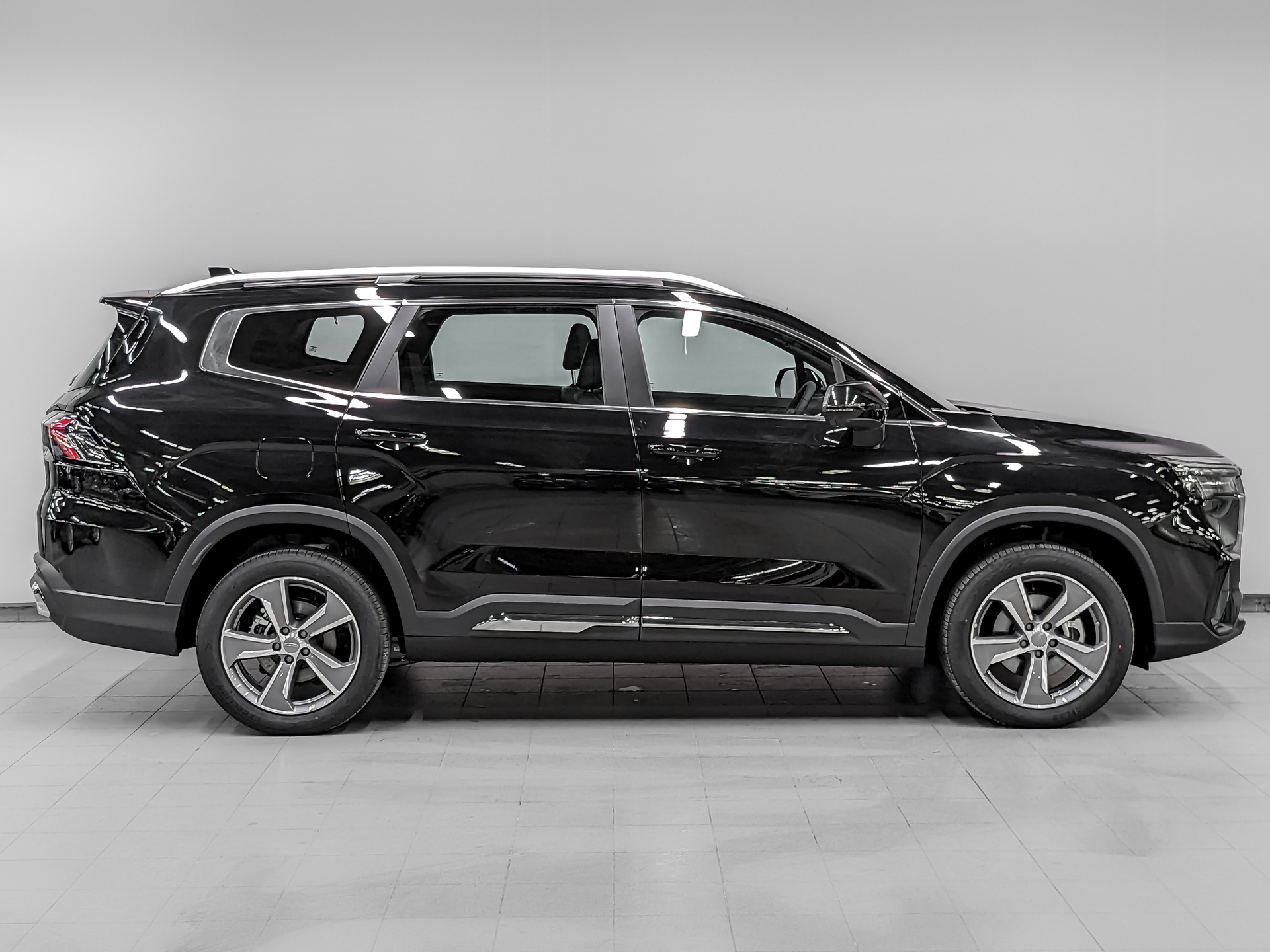 Фото Geely Okavango Flagship 2.0T/200 7RT 2WD