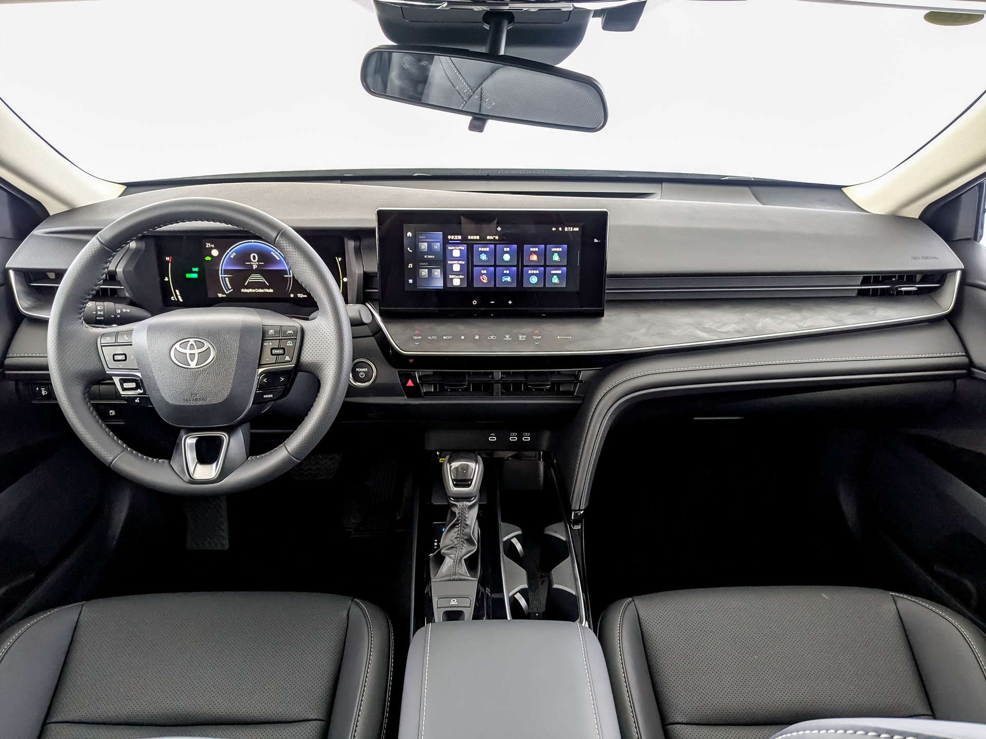 Фото Toyota Camry HGVP Luxury 2.0H/197 CVT 4D