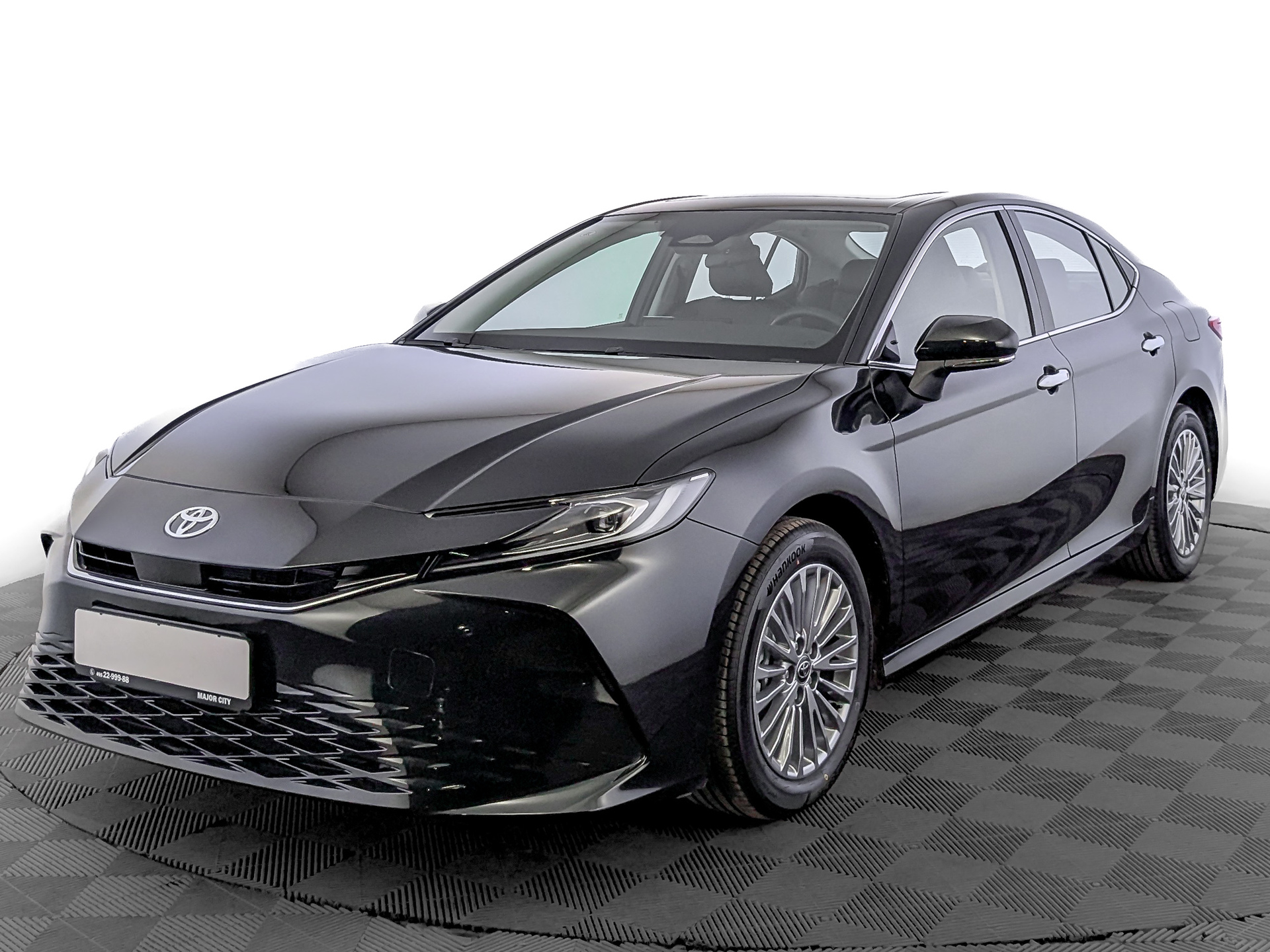 Фото Toyota Camry HGVP Luxury 2.0H/197 CVT 4D