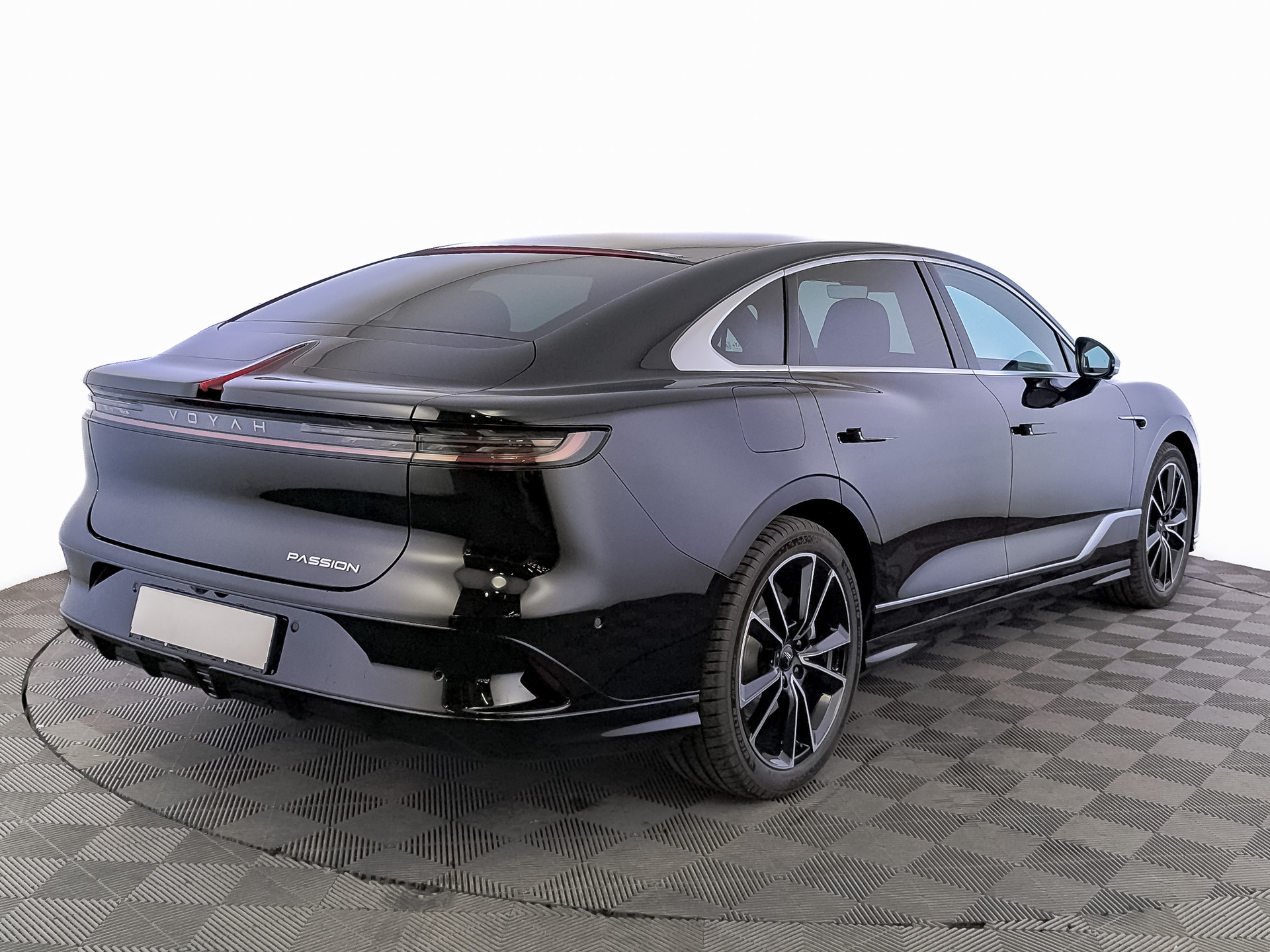 Фото Voyah Passion EVR 1.5ELH/170 43кВт 4WD