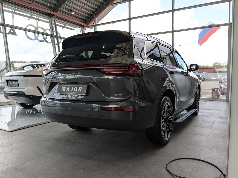 Seres M7 MAX 5 Seats 1.5ELH/439 40кВт 4WD