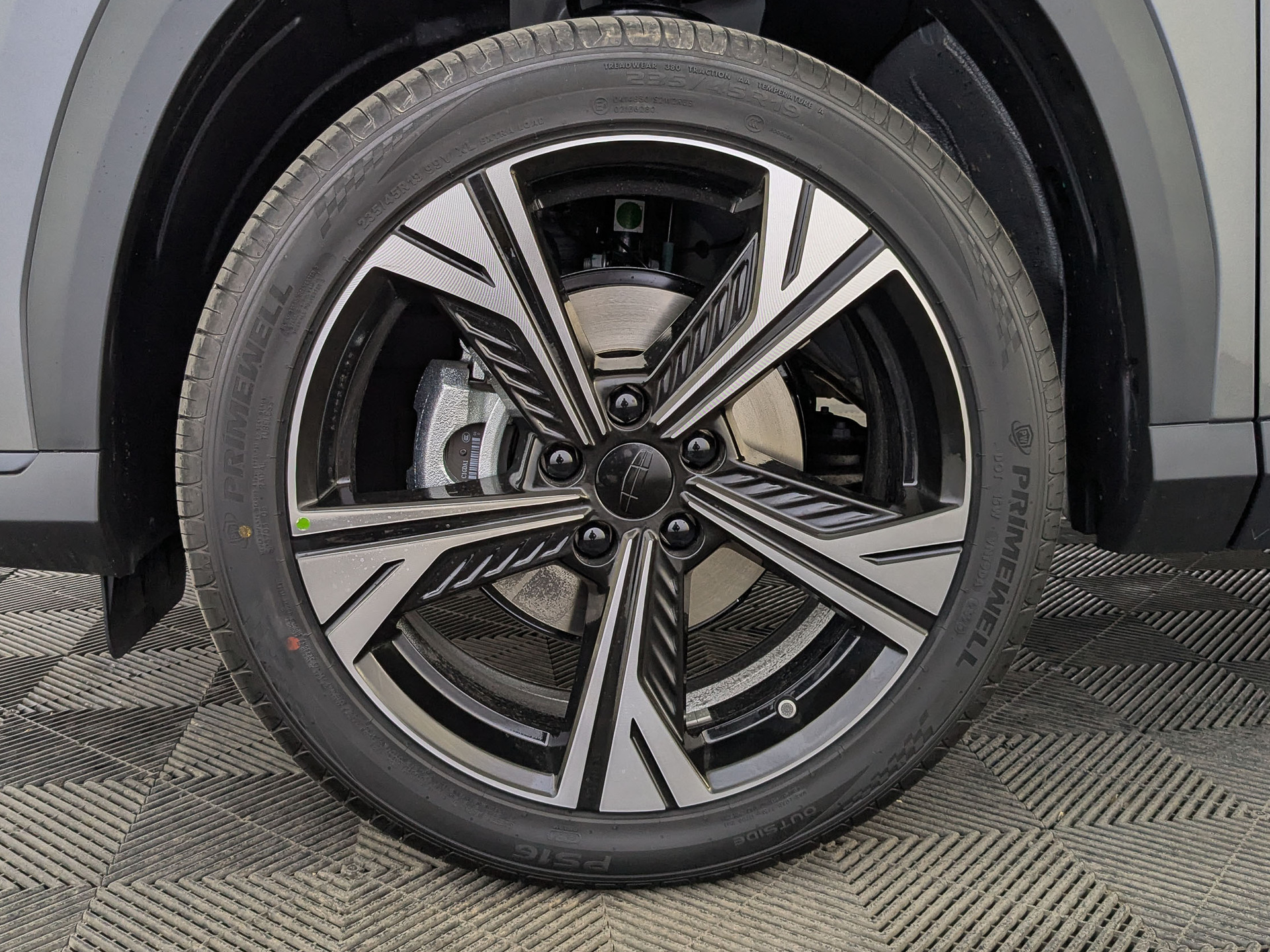 Фото Geely Cityray (G426) Flagship 1.5T/147 7RT 2WD
